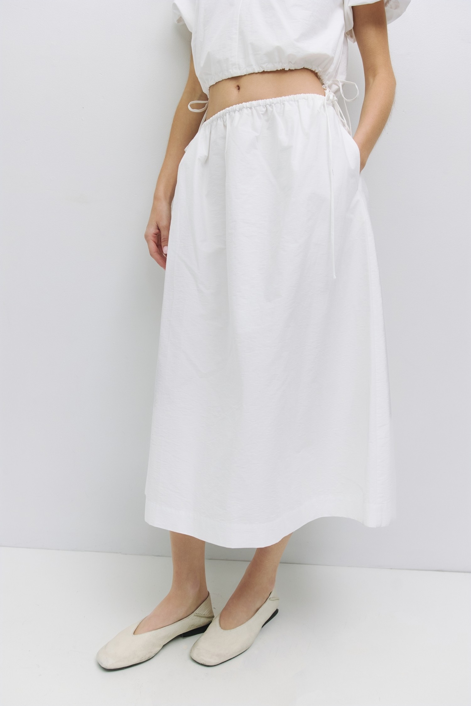 SK2129-WHITE