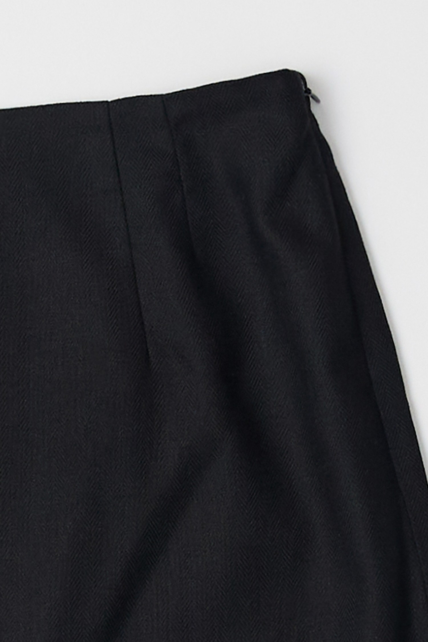 SK2140.-BLACK