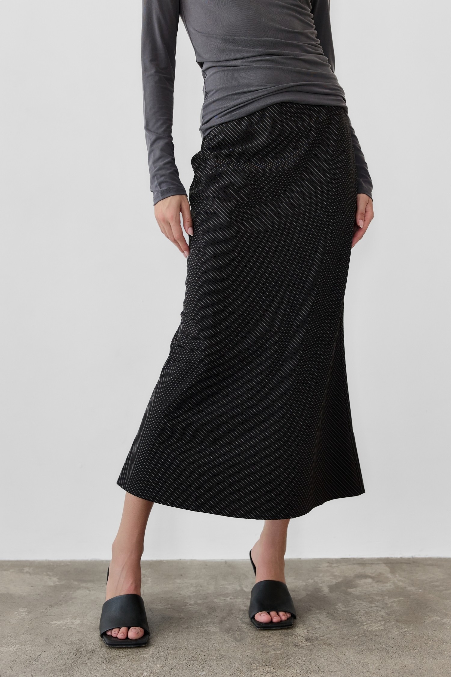 SM5137-BLACK