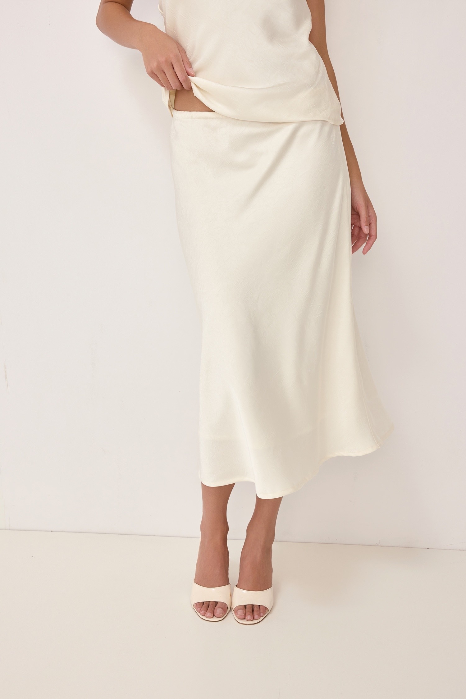 SMR0607-A-CREAM