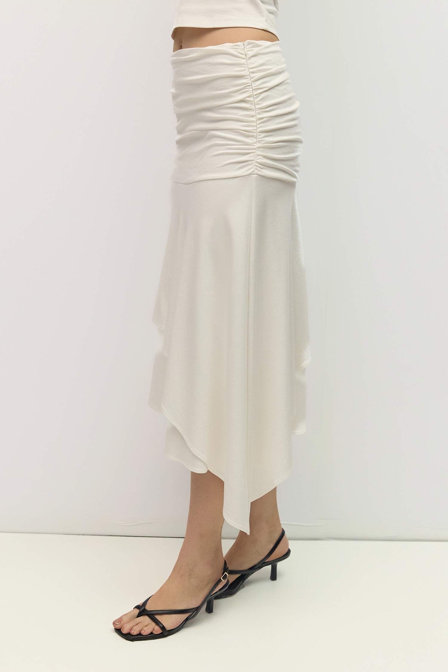 SMR0749-WHITE