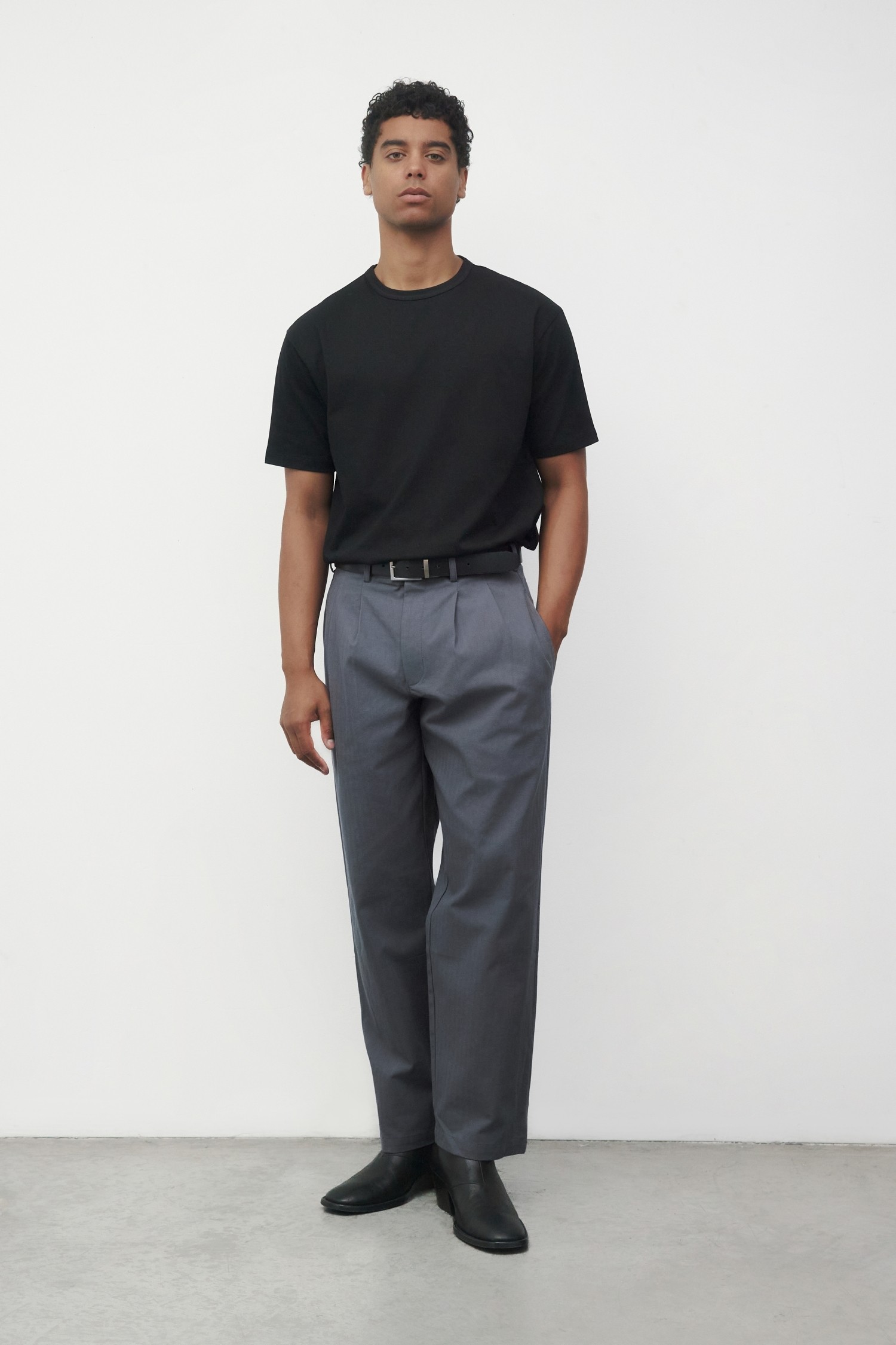 TA1061--BLACK