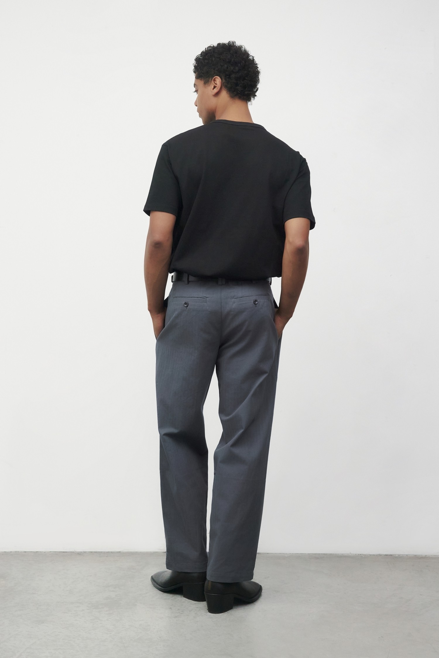 TA1061--BLACK