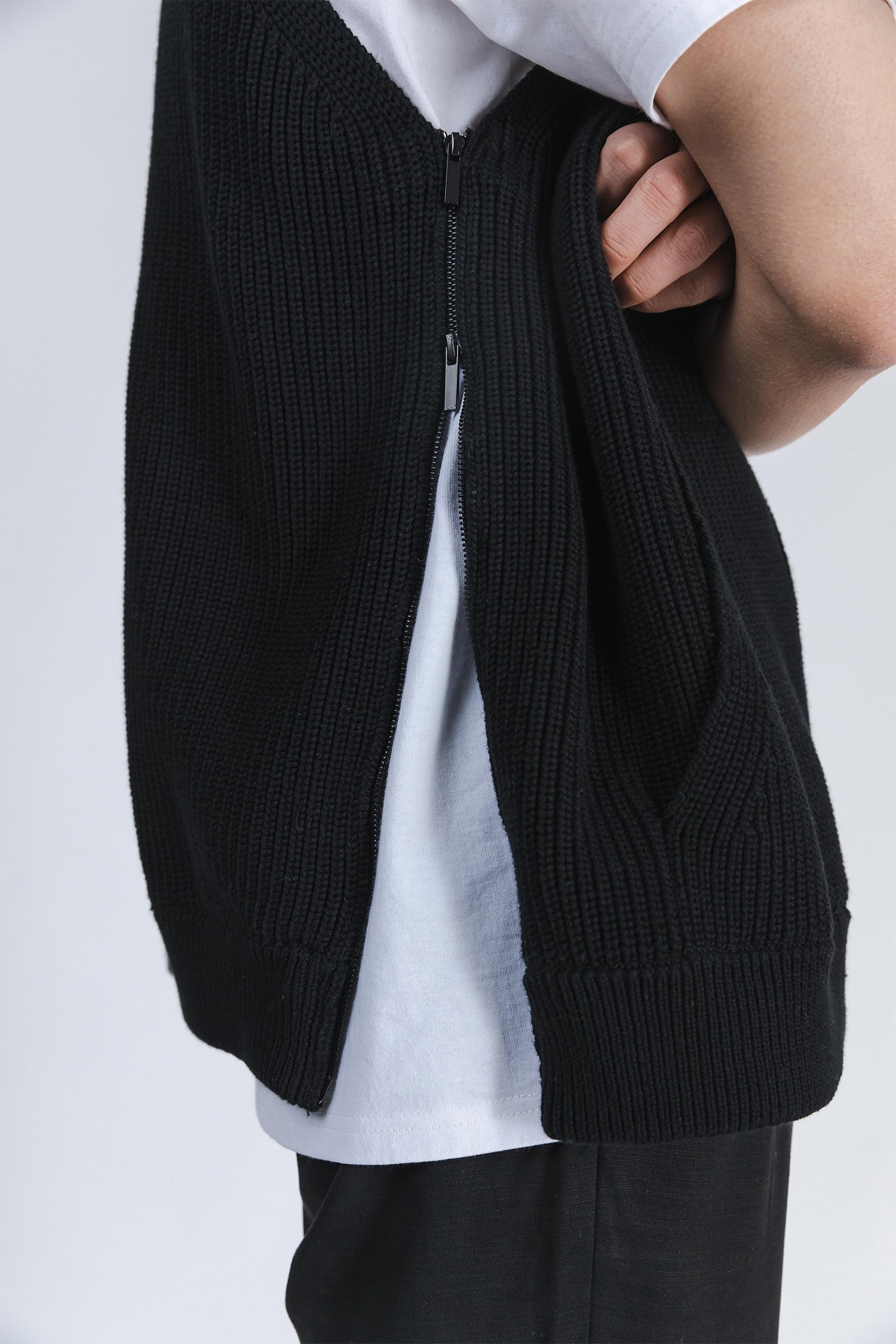 TA1116-BLACK