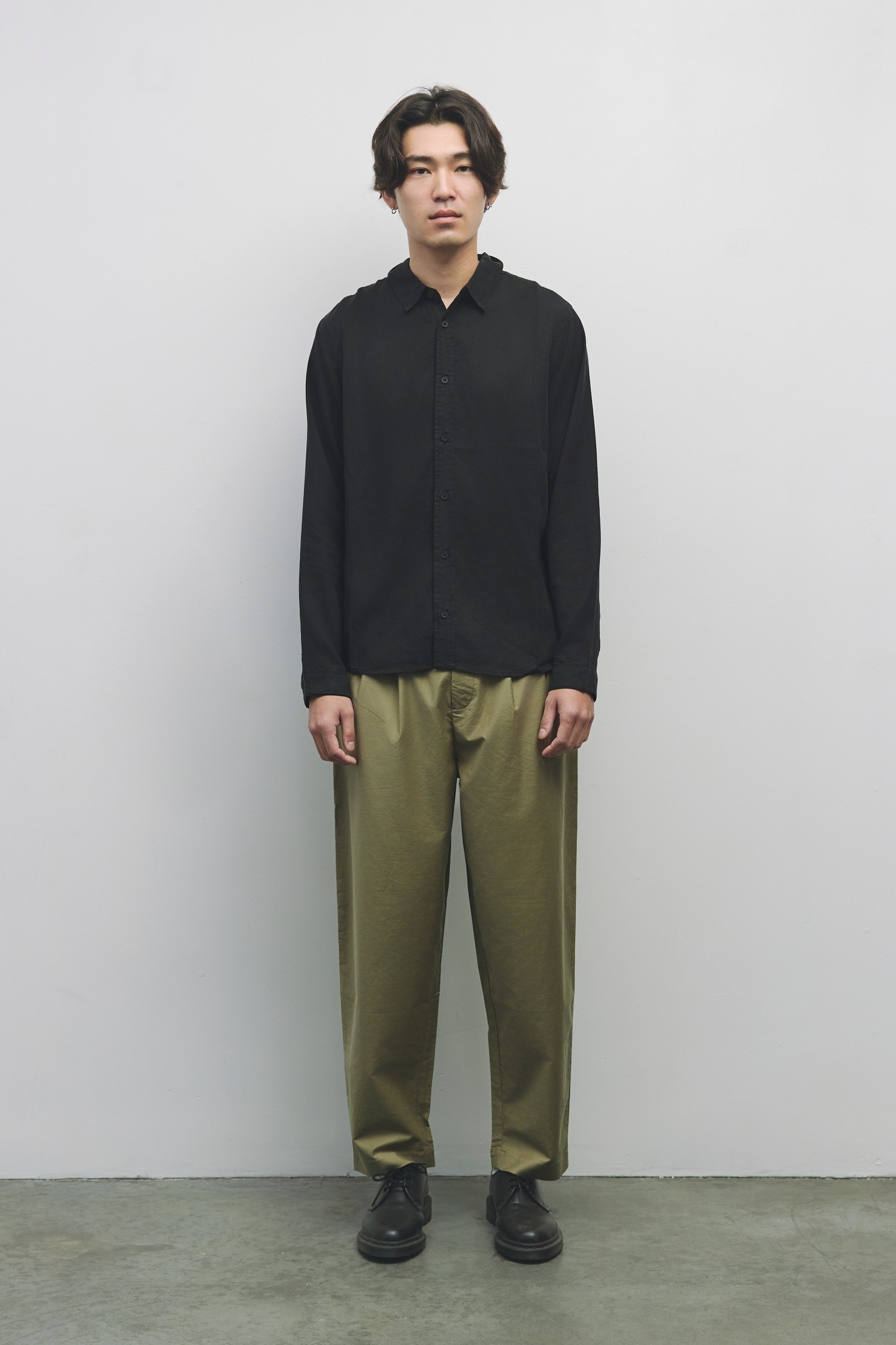 TA1135.-BLACK