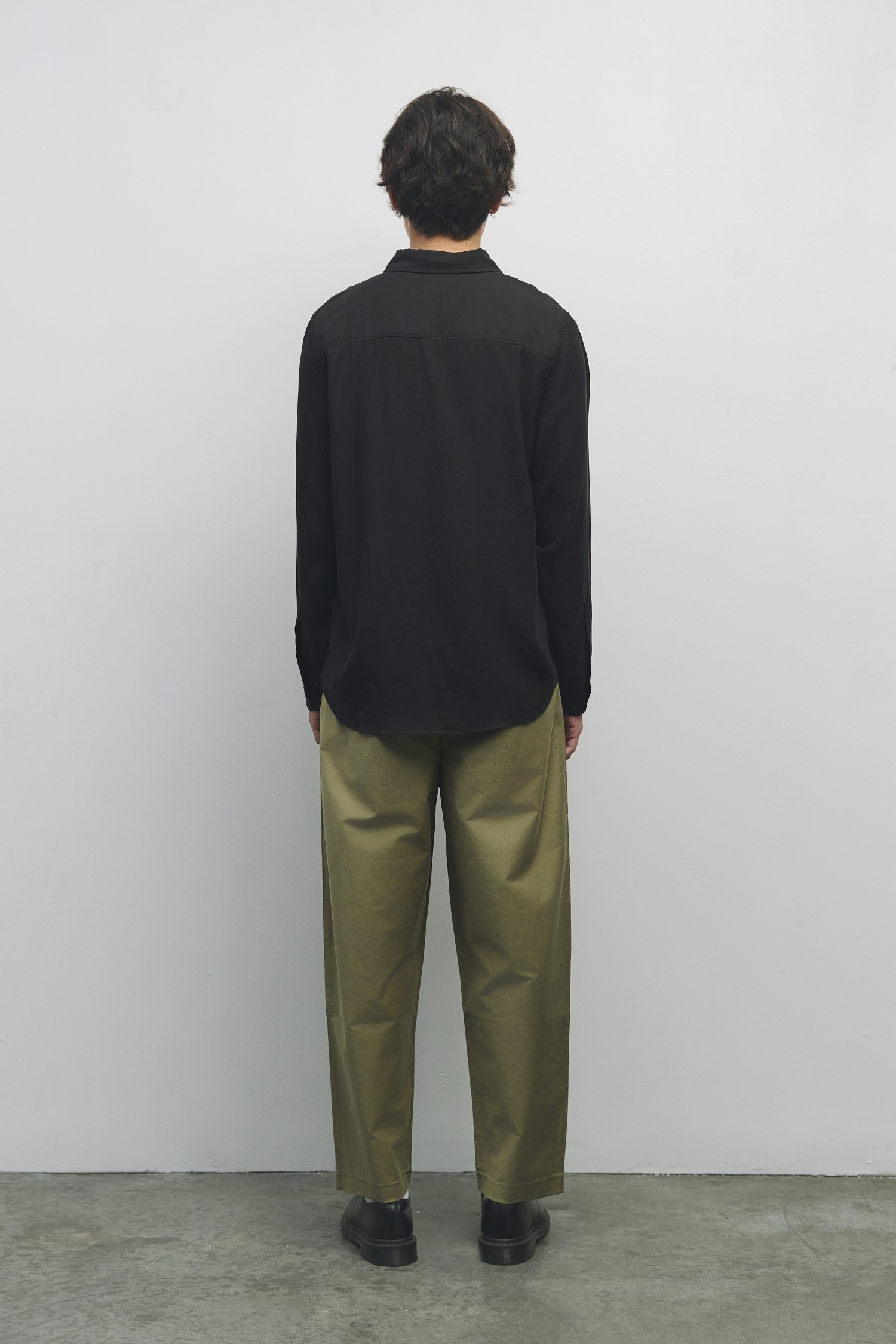 TA1135.-BLACK
