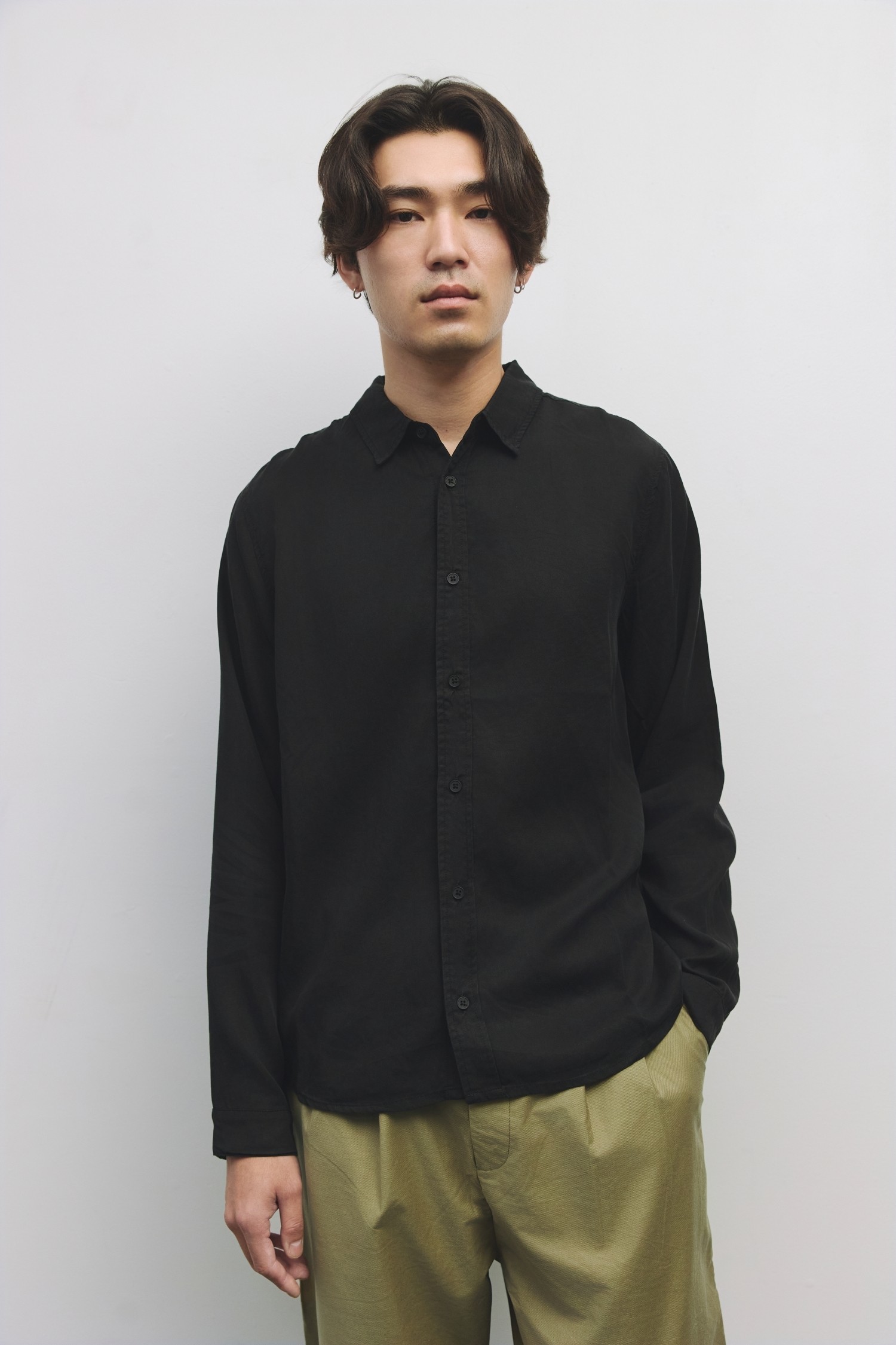 TA1135.-BLACK