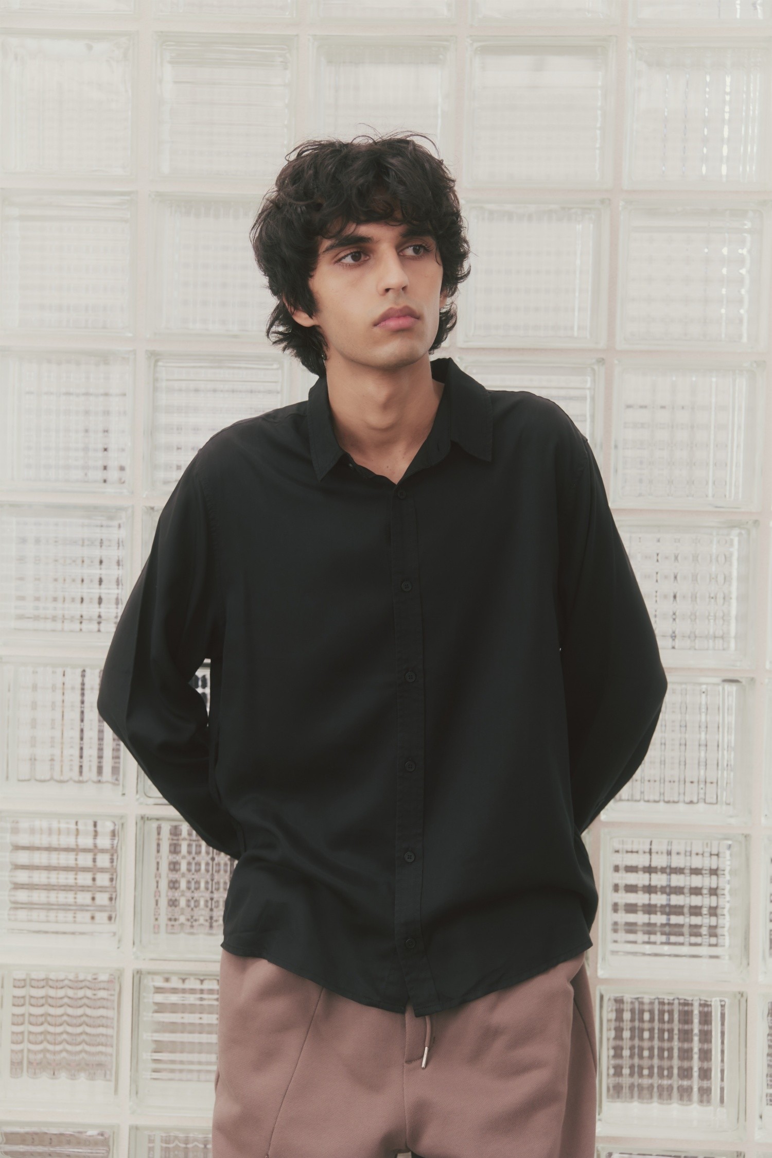 TA1135.-BLACK