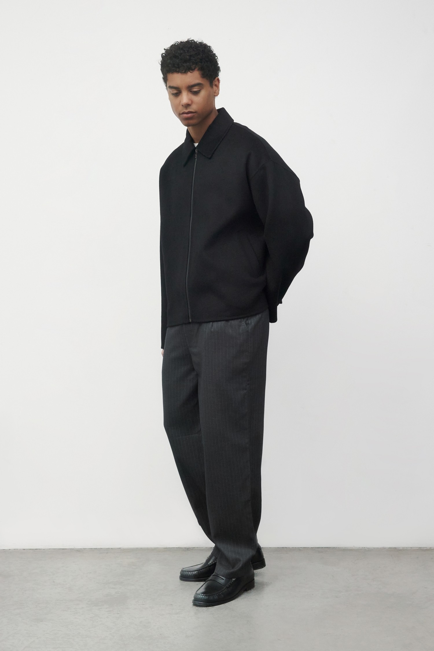TA1177.-BLACK