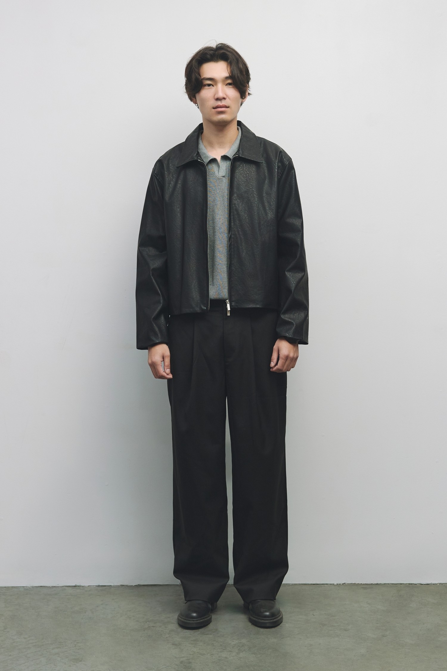TA1182.-BLACK