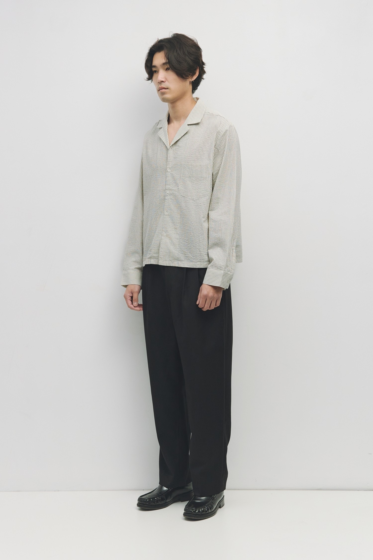 TA1244-IVORY-NAVY