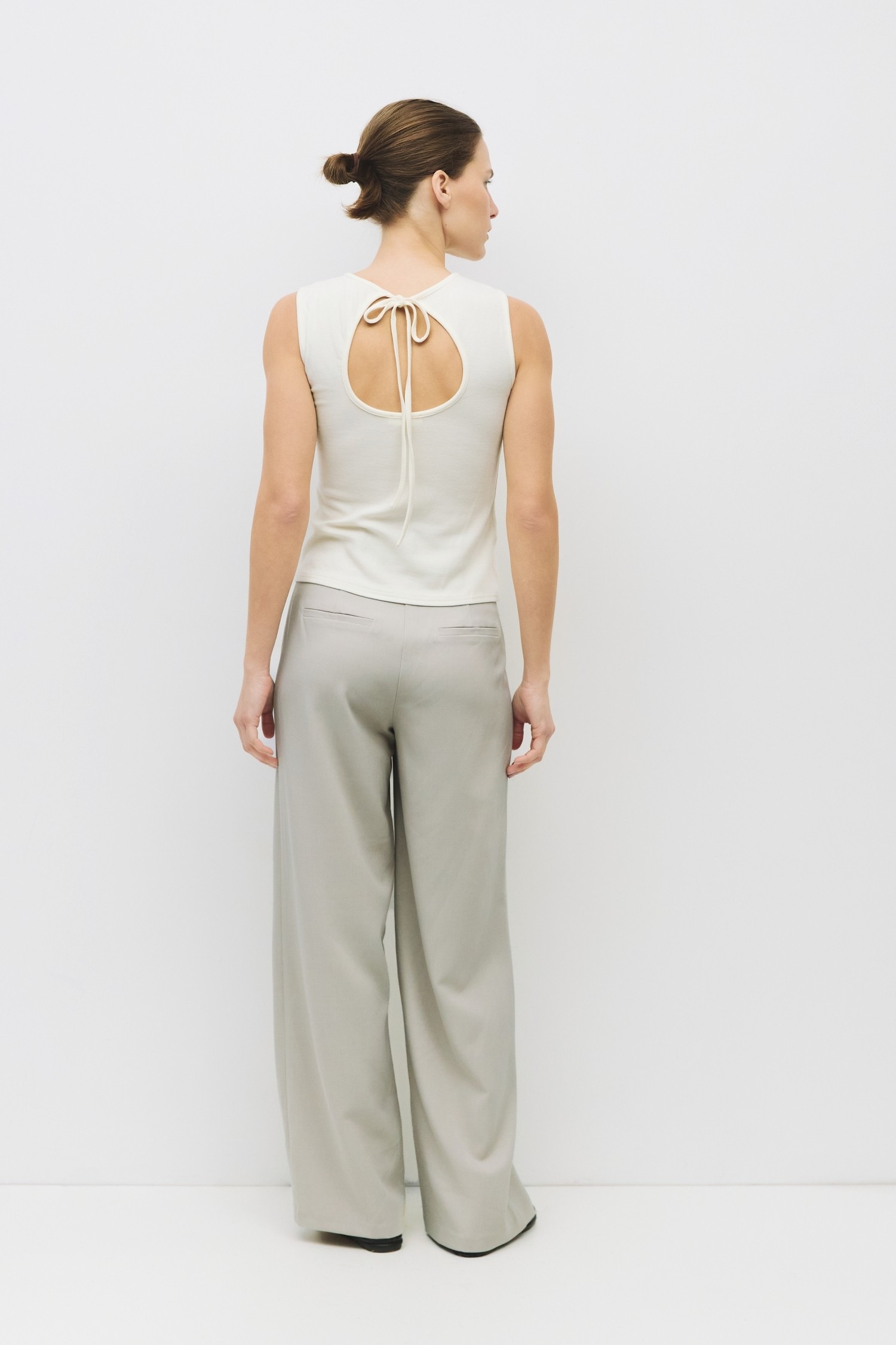 TAR0058--WHITE