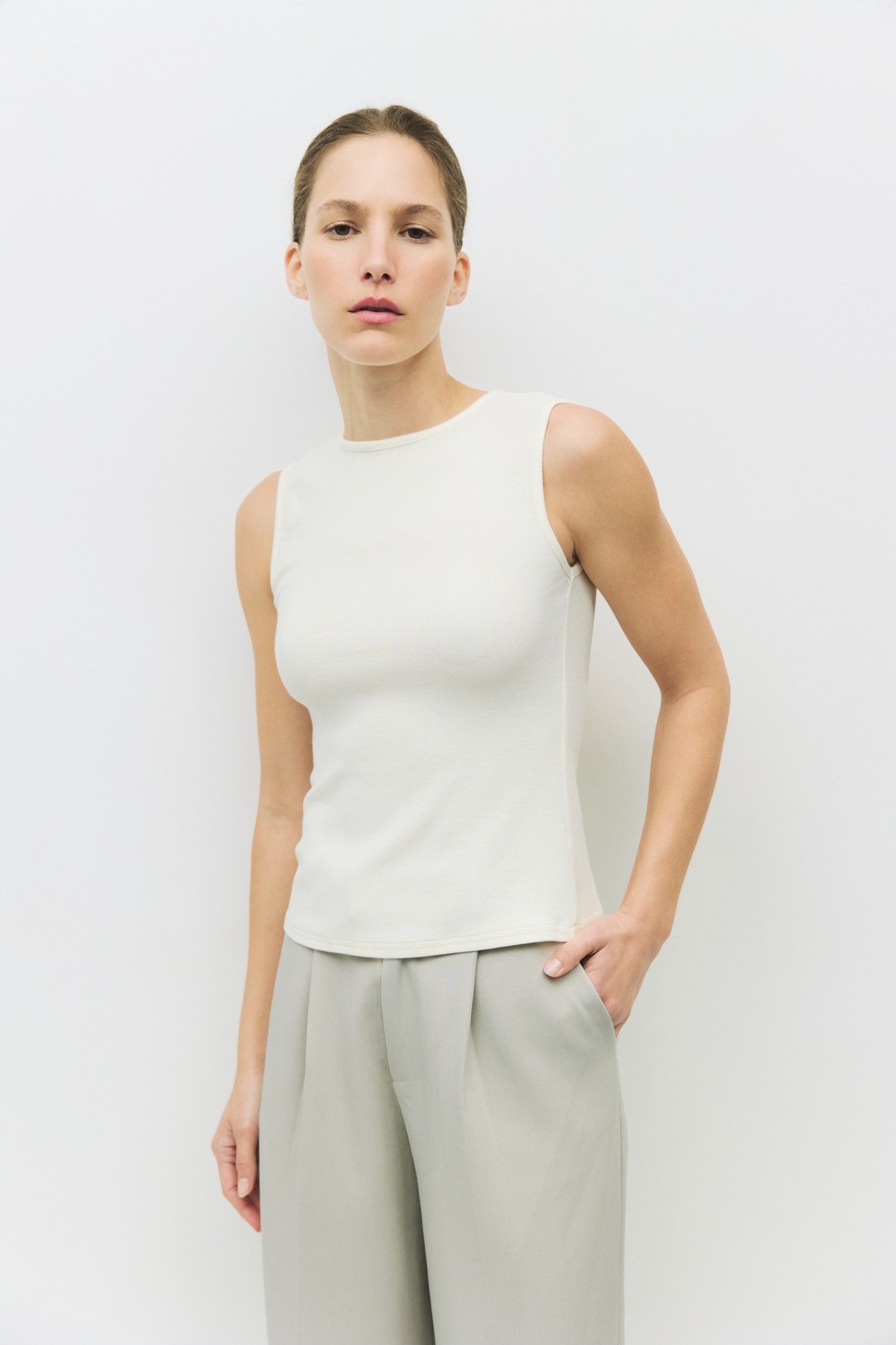TAR0058--WHITE