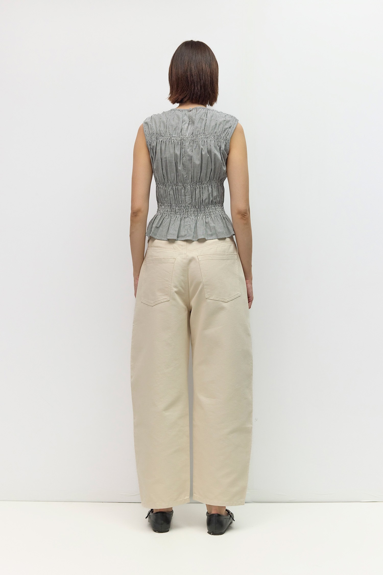 TAR0134-A-BLACK-WHITE