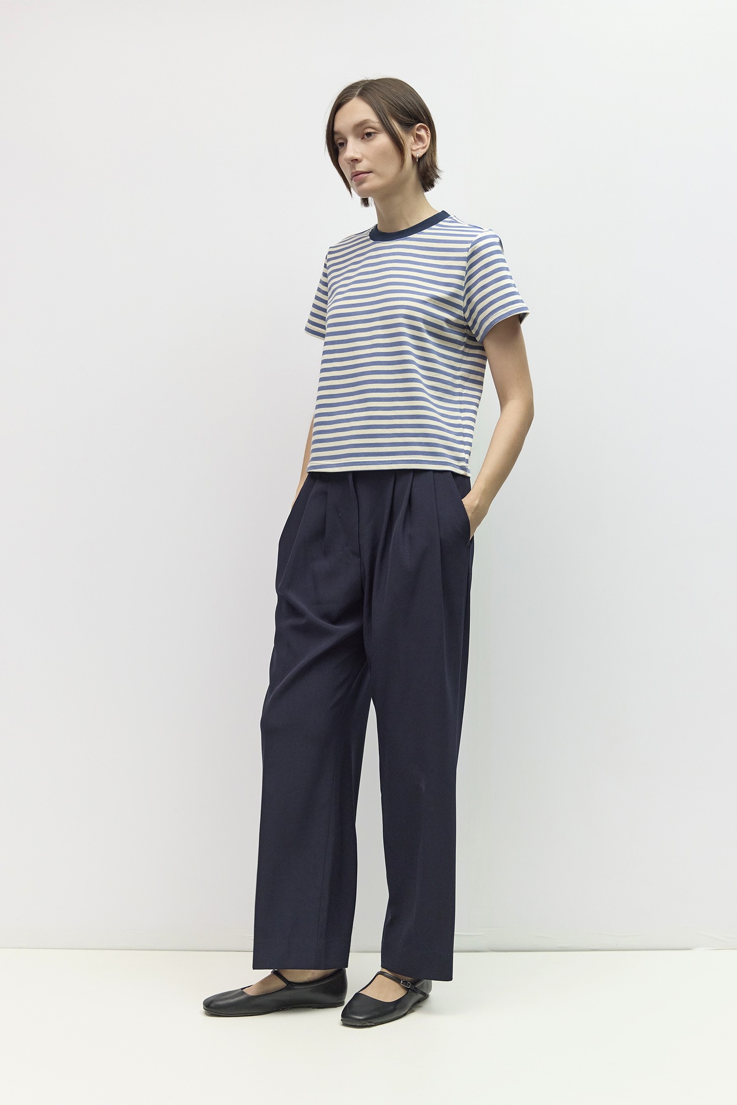 TAR0142-A-BLUE-CREAM-NAVY