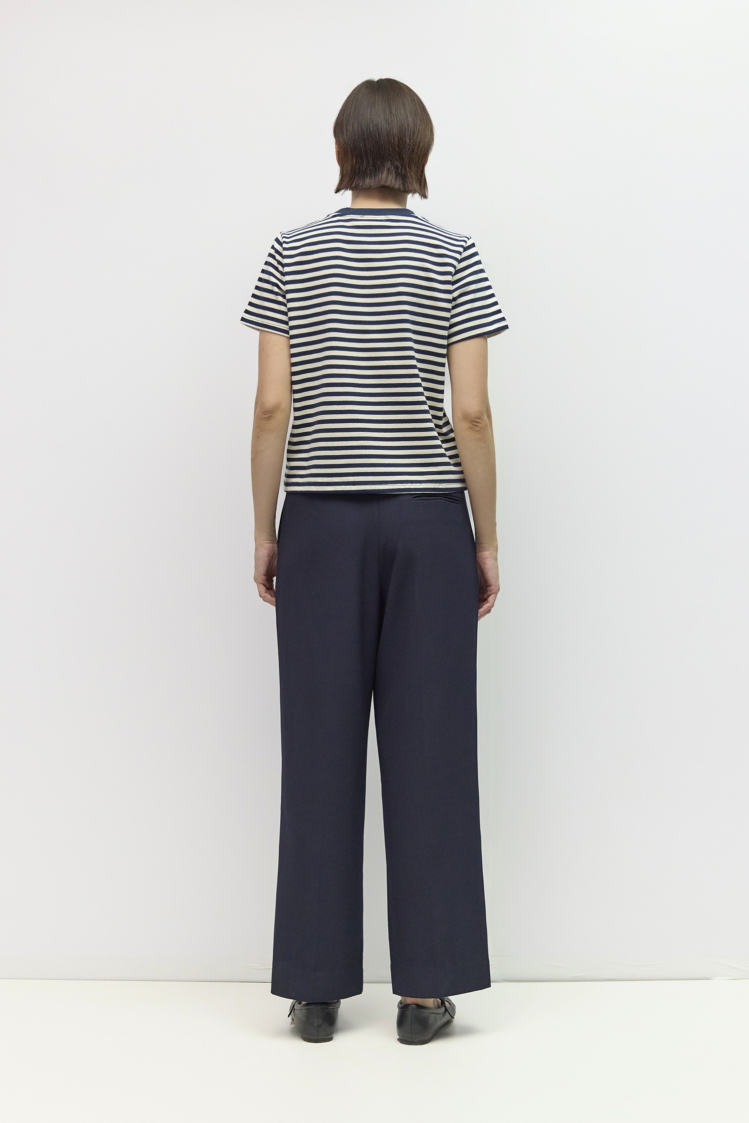 TAR0142-A-NAVY-CREAM