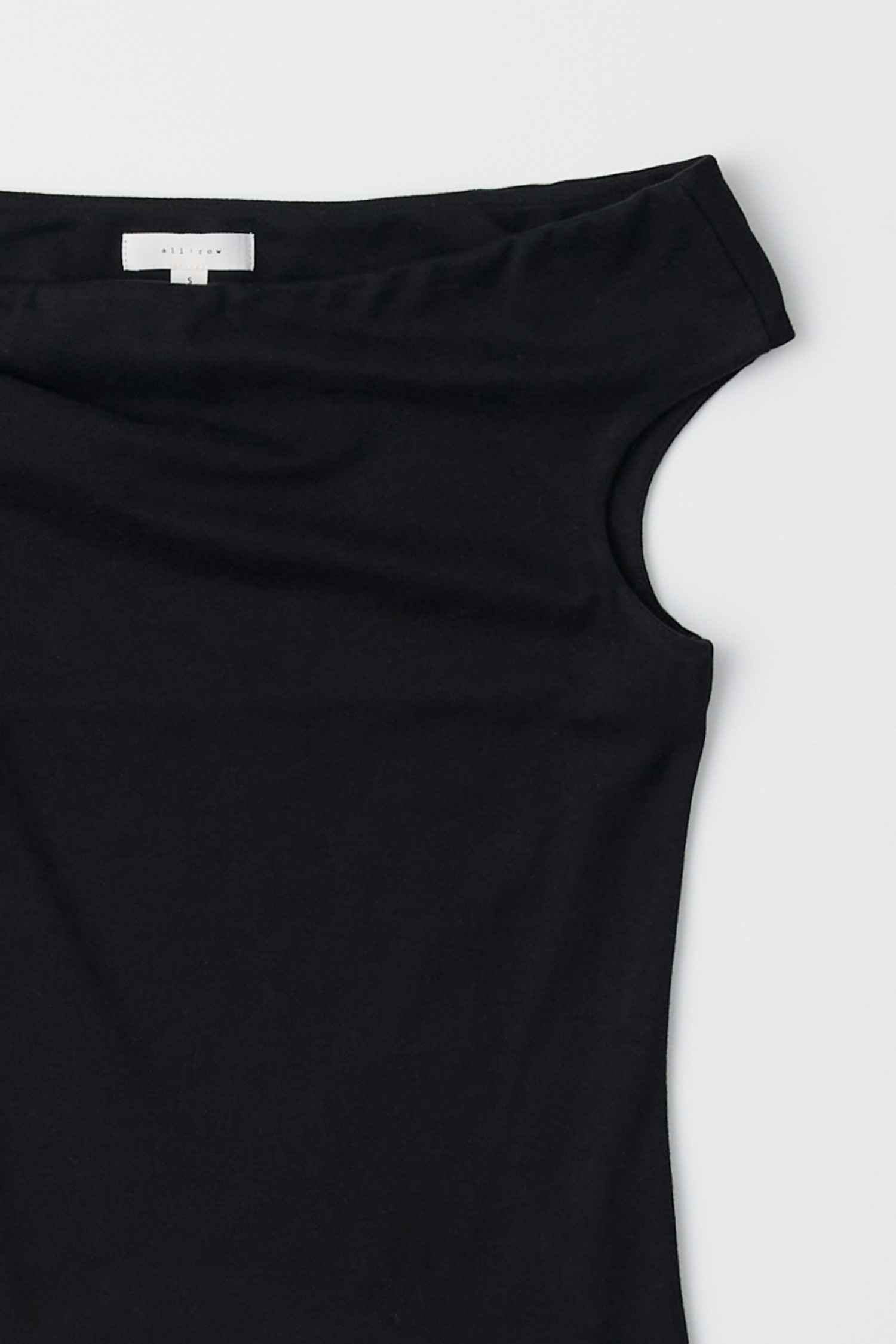 TAR0254.-BLACK