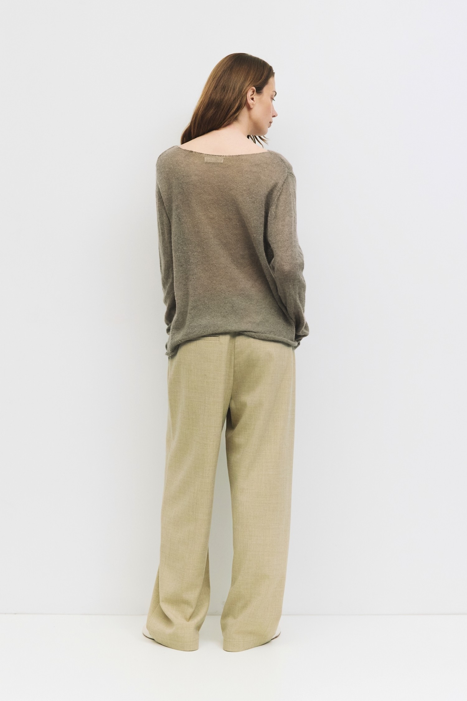 TAR0327.-TAUPE