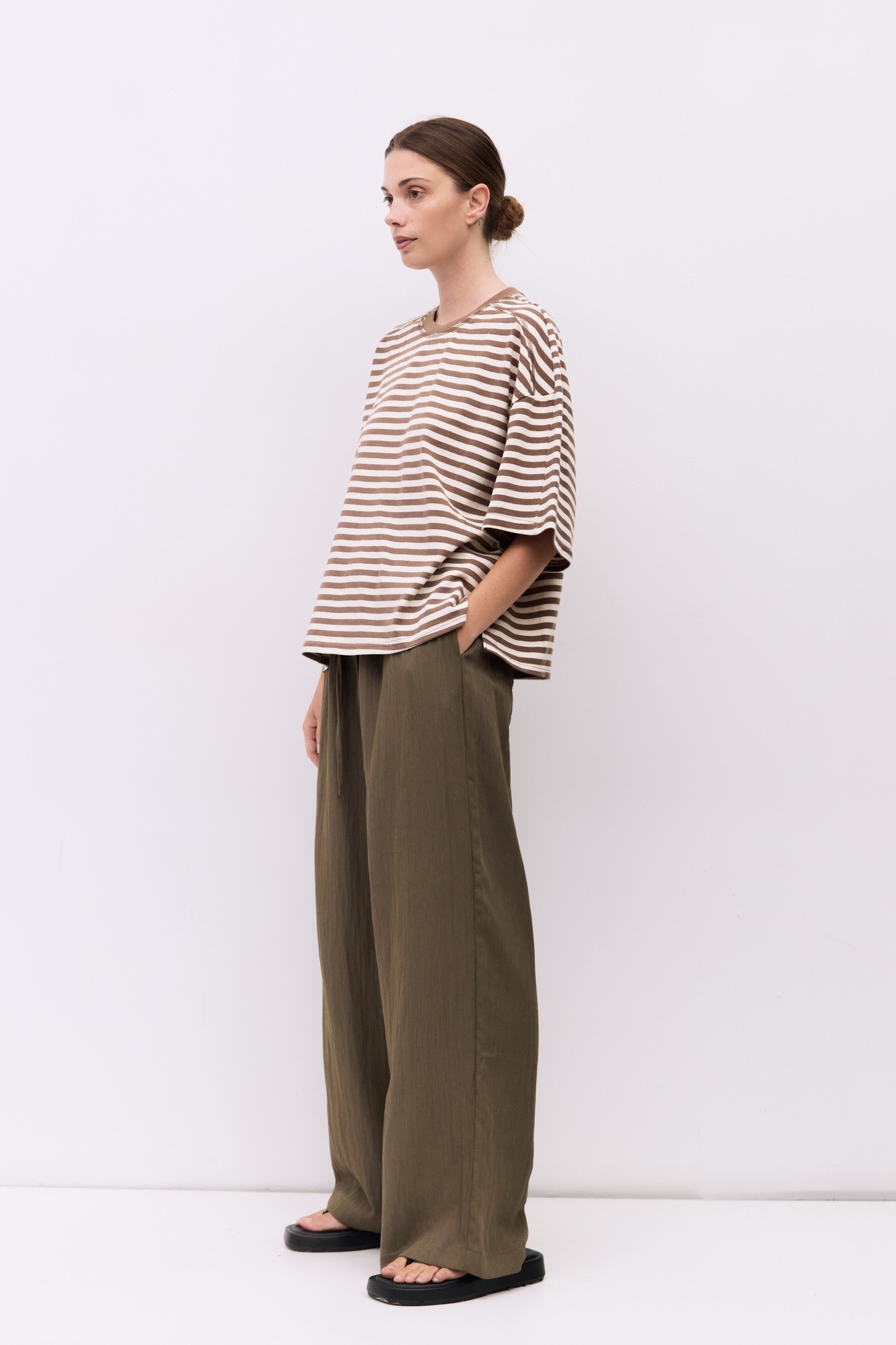 TAR0390-BROWN-WHITE