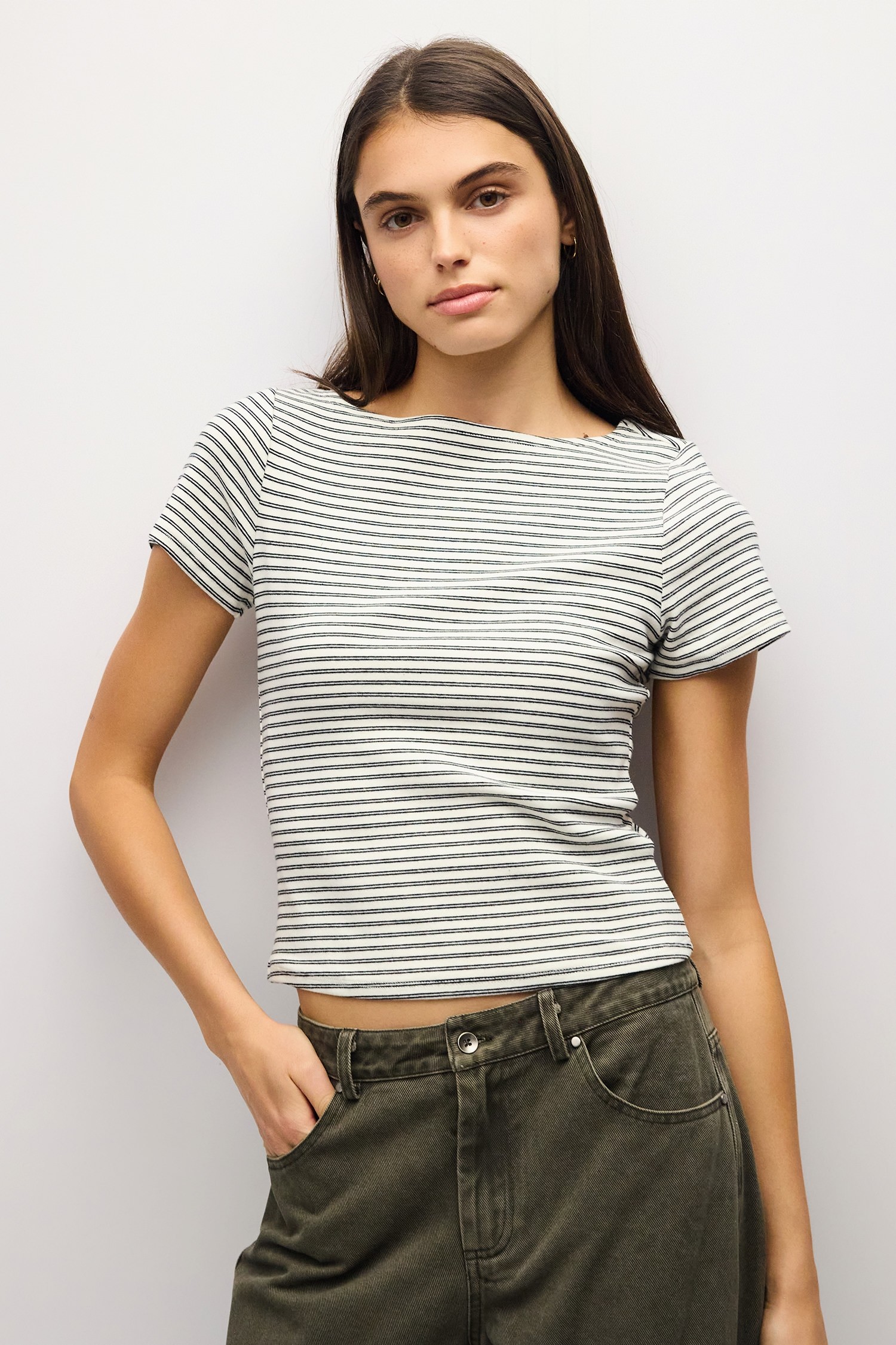 TAR0408-A-WHITE-BLACK