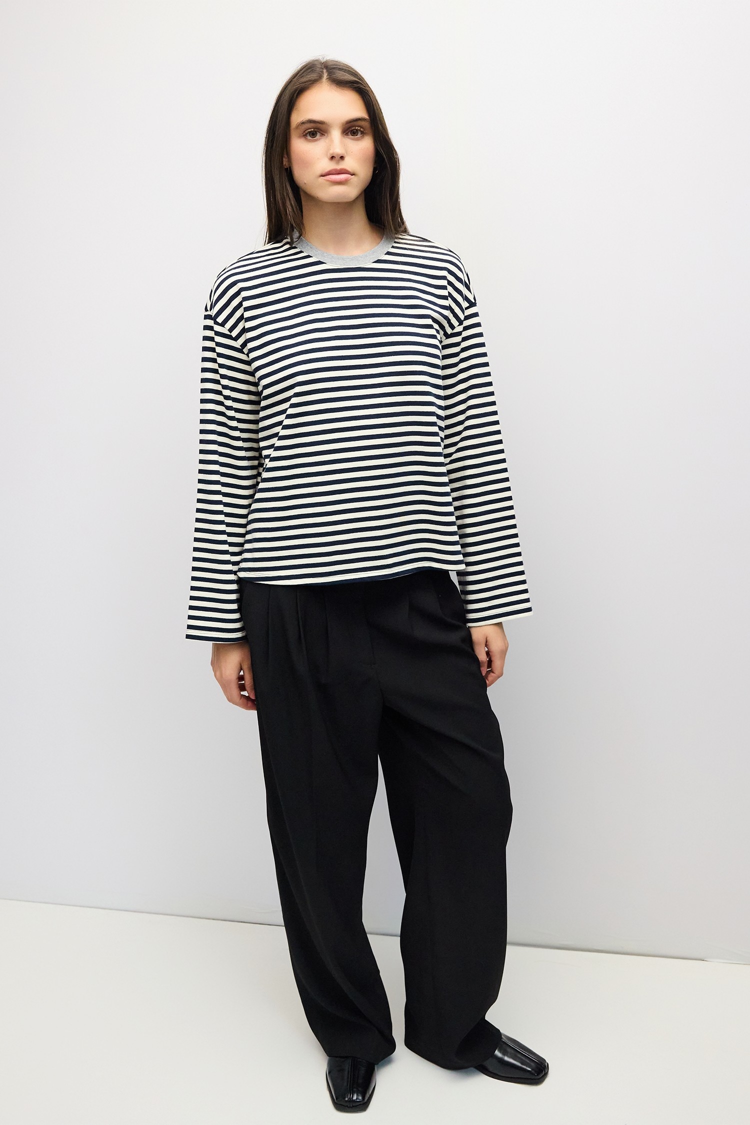 TAR0434-A-NAVY-IVORY-H GREY