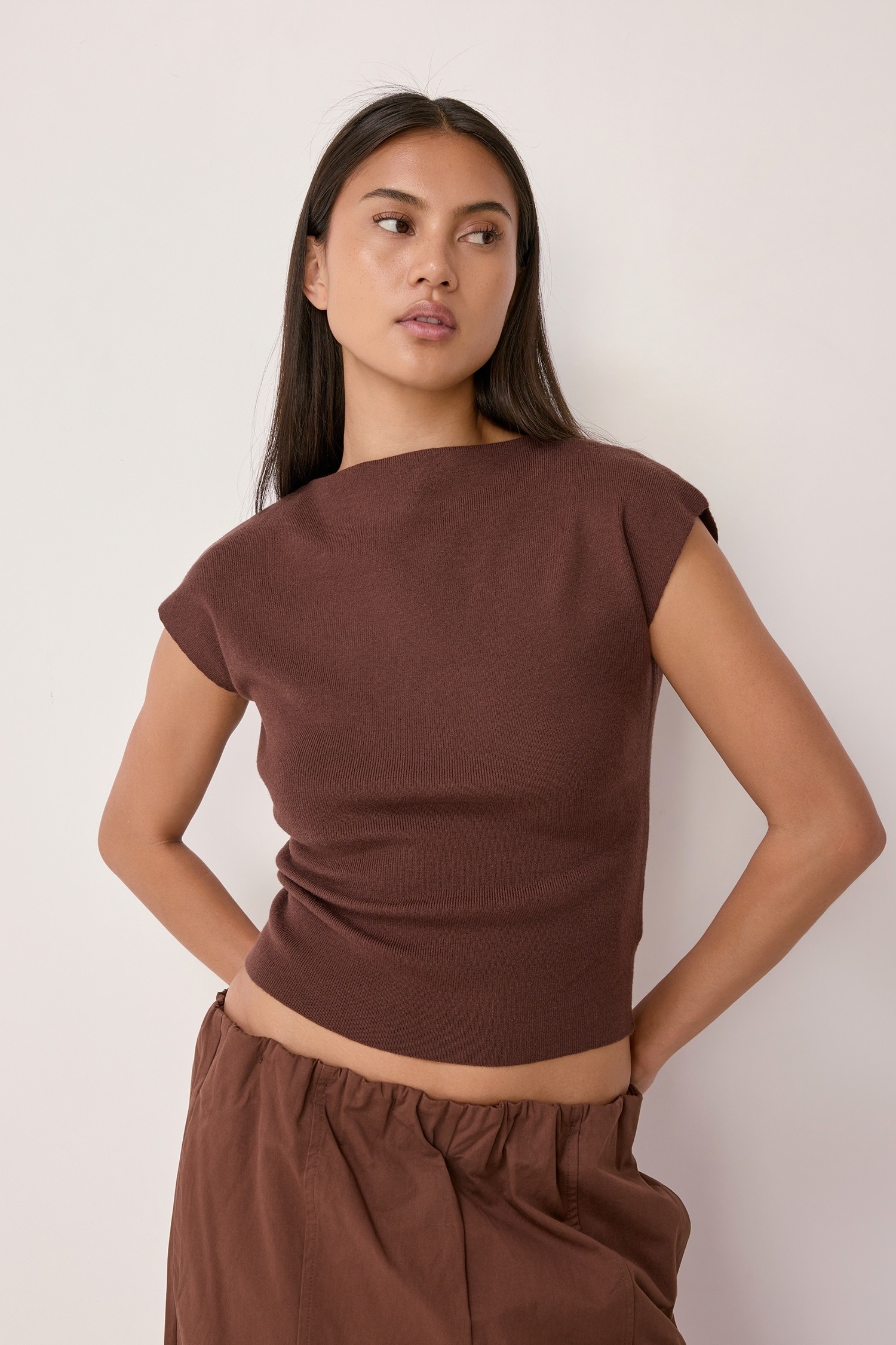 TAR0542-BROWN