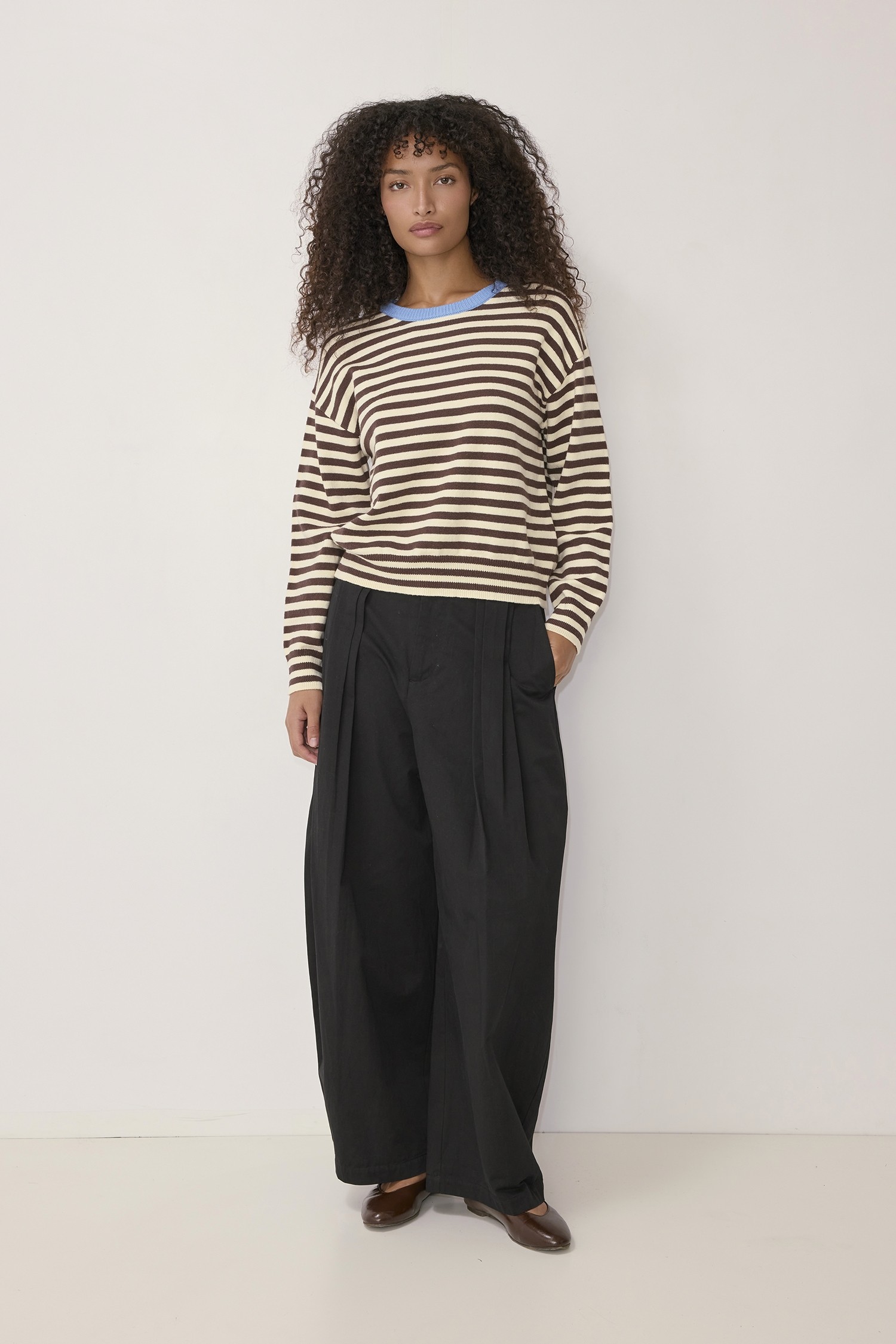 TAR0719-A-BROWN-CREAM-BLUE