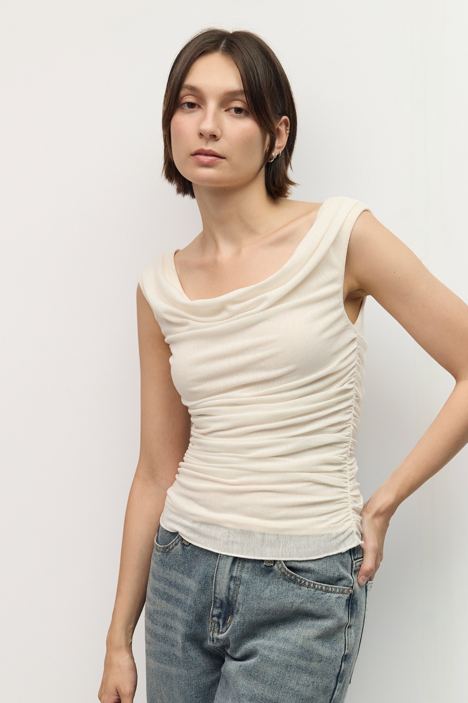 TAR1323-WHITE