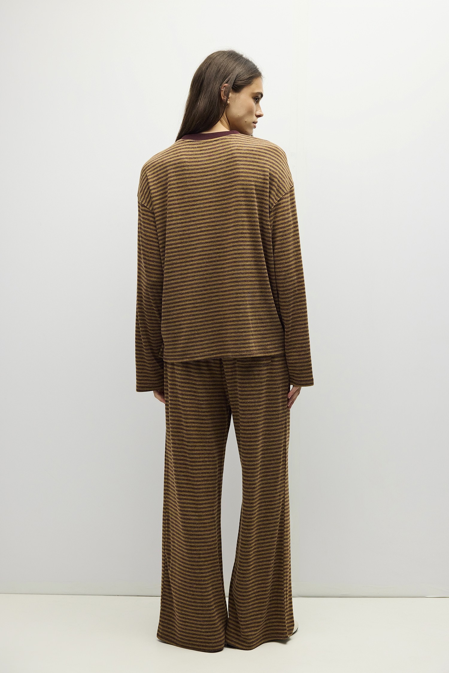 TAR1422-OLIVE-BURGUNDY
