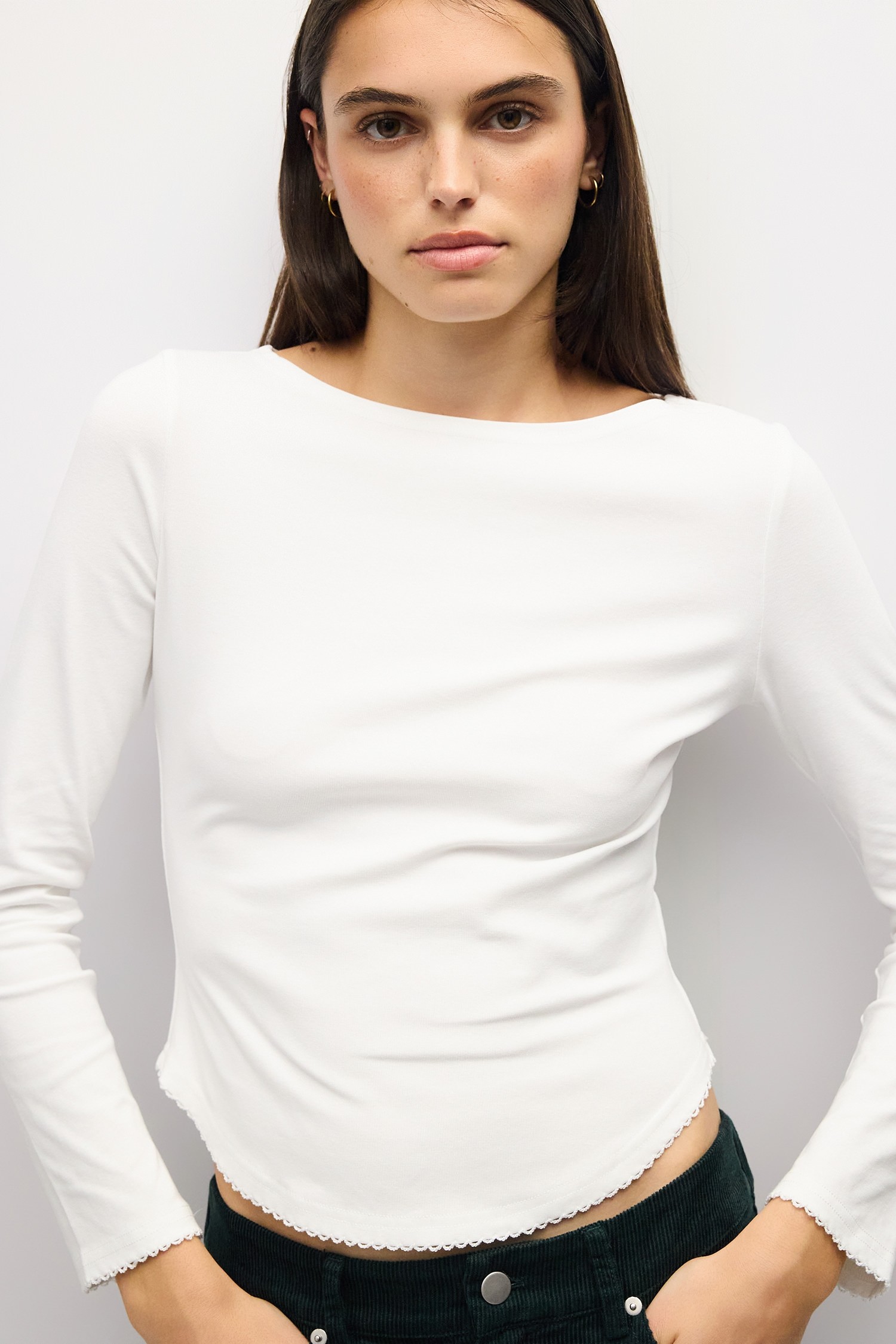 TAR1537-WHITE