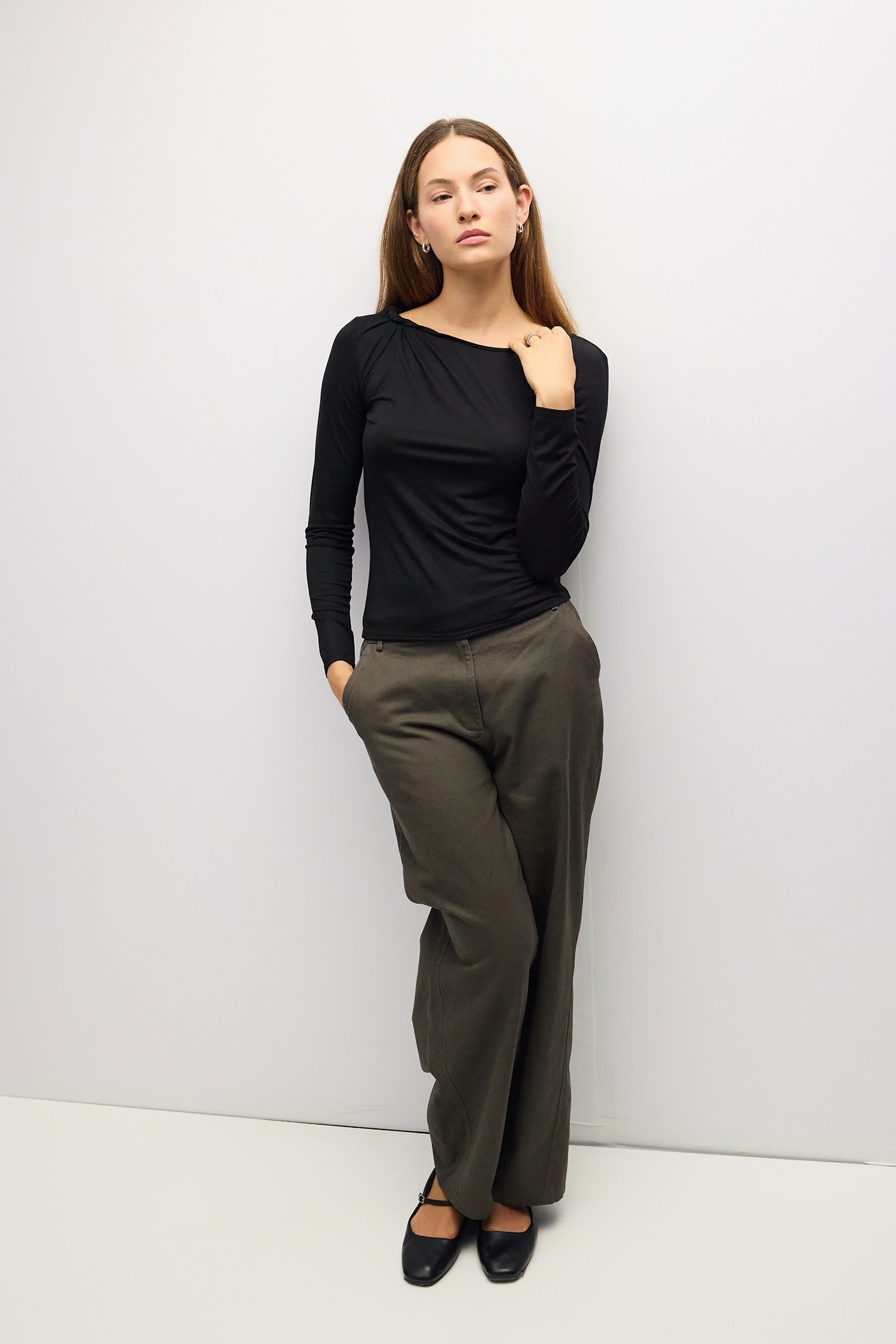 TAR1545-BLACK