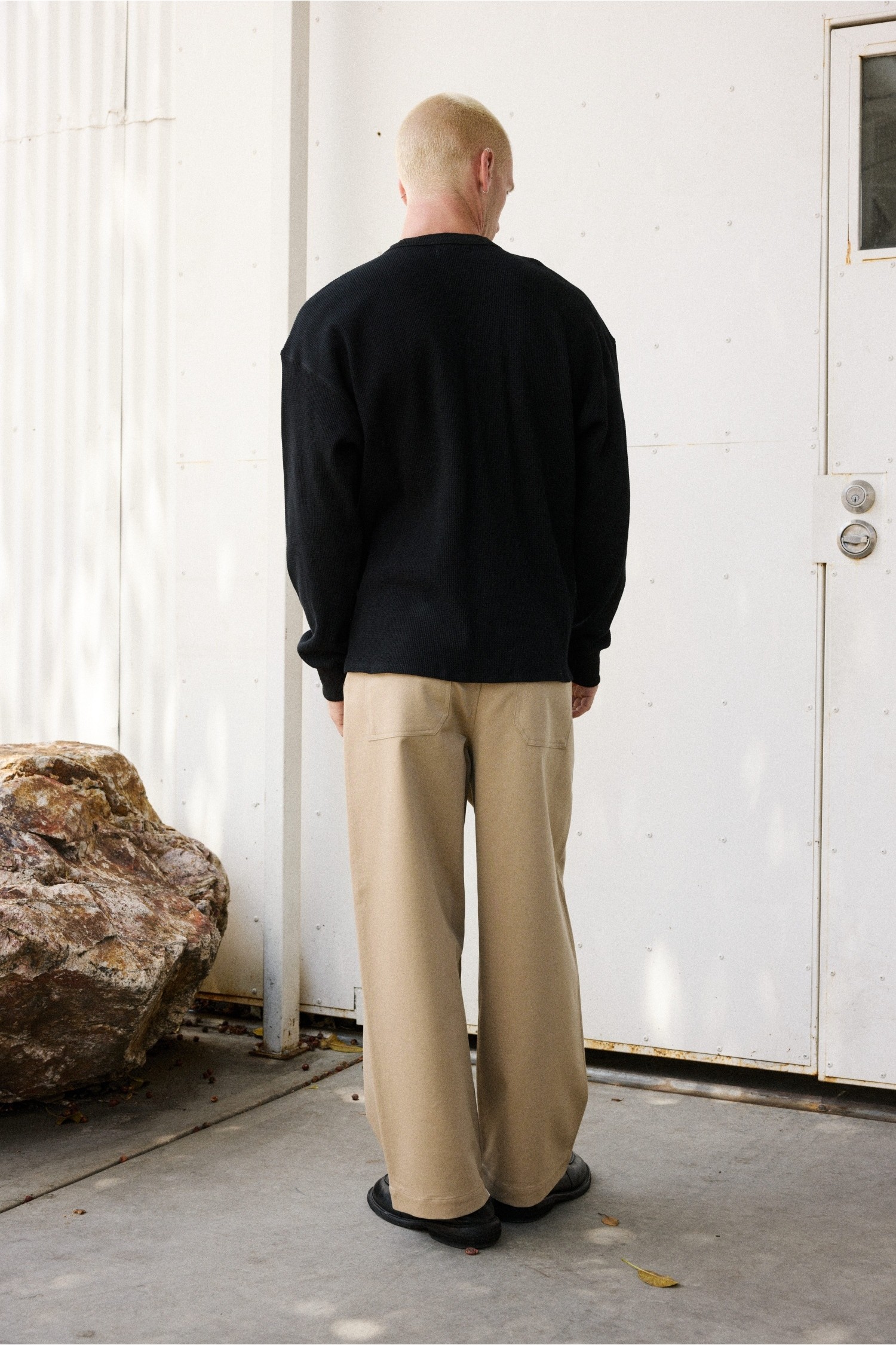 TCM1242-BLACK