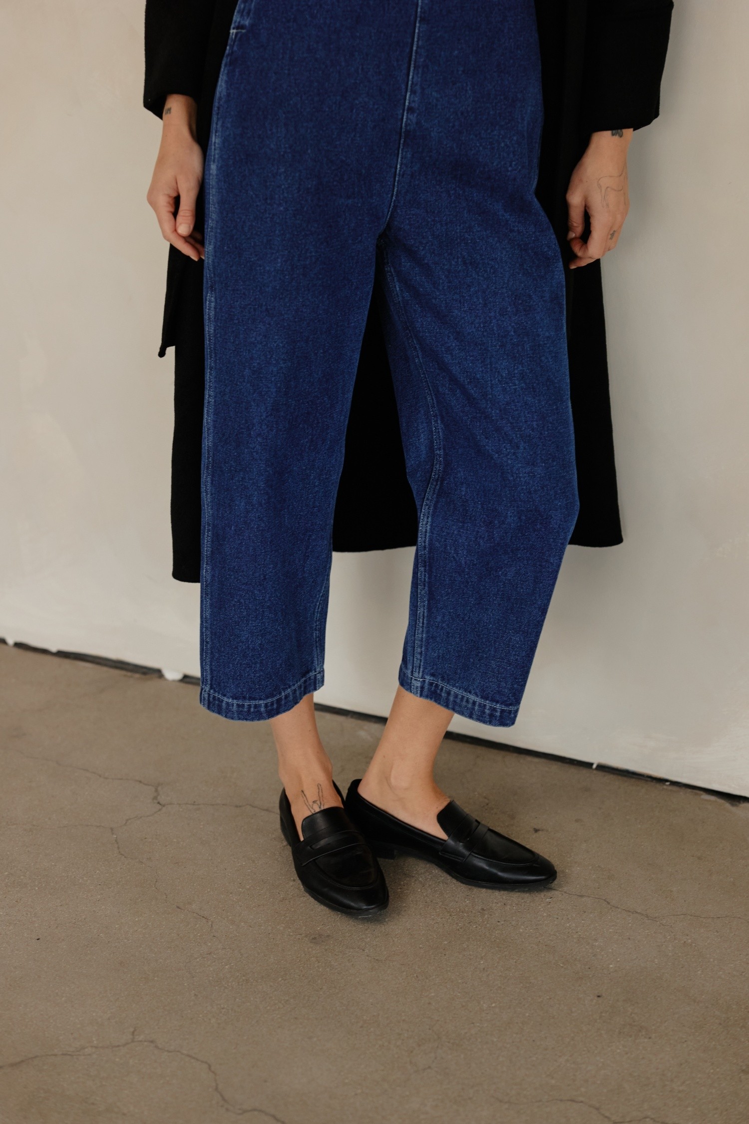 TM1858-BLACK