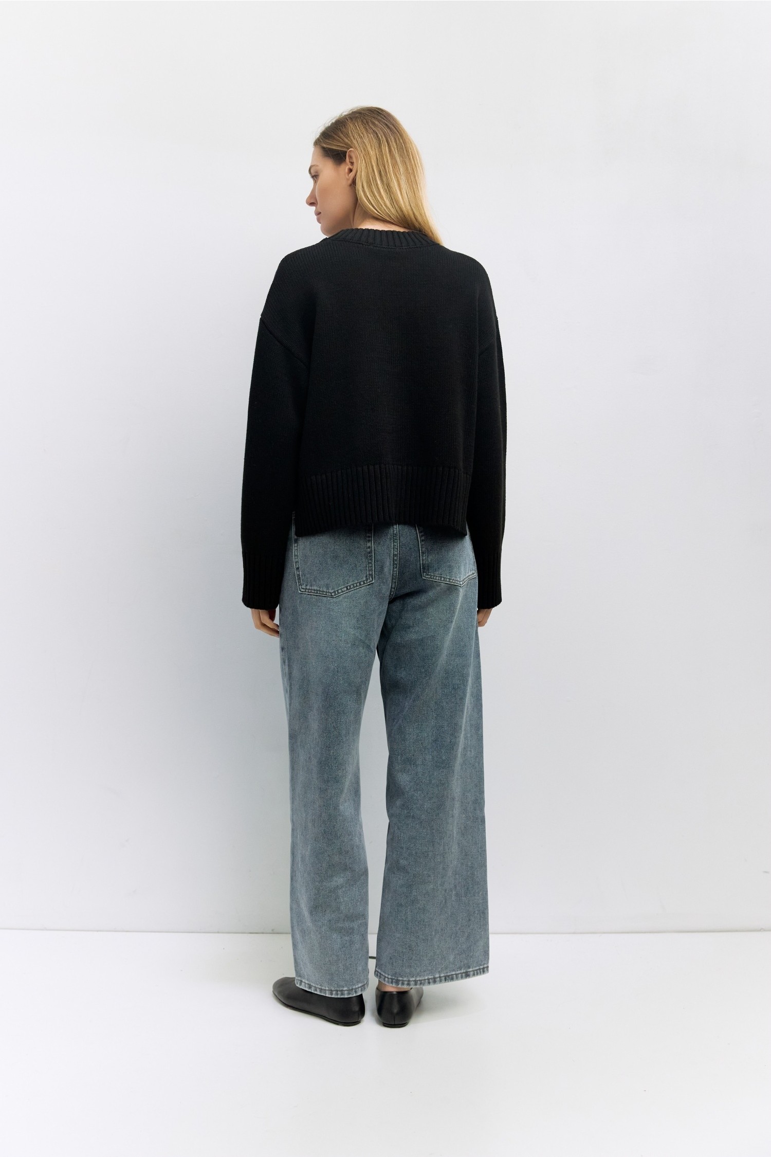 TM2024-BLACK