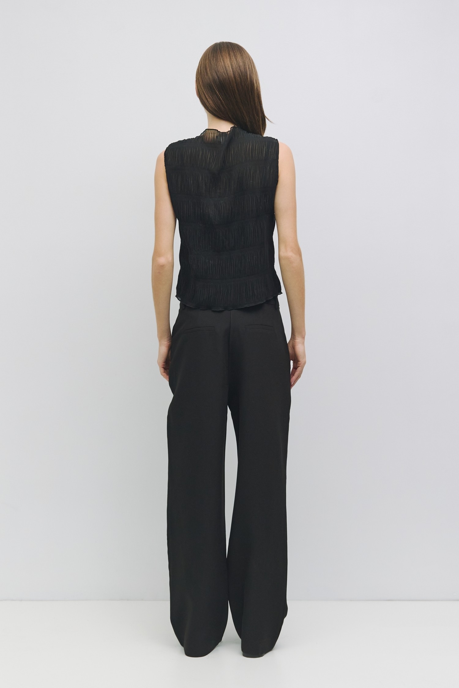 TM2071.-BLACK