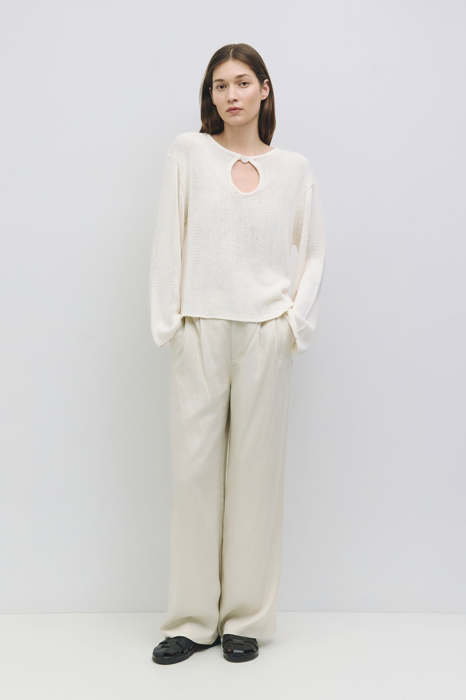 TM2184.-CREAM