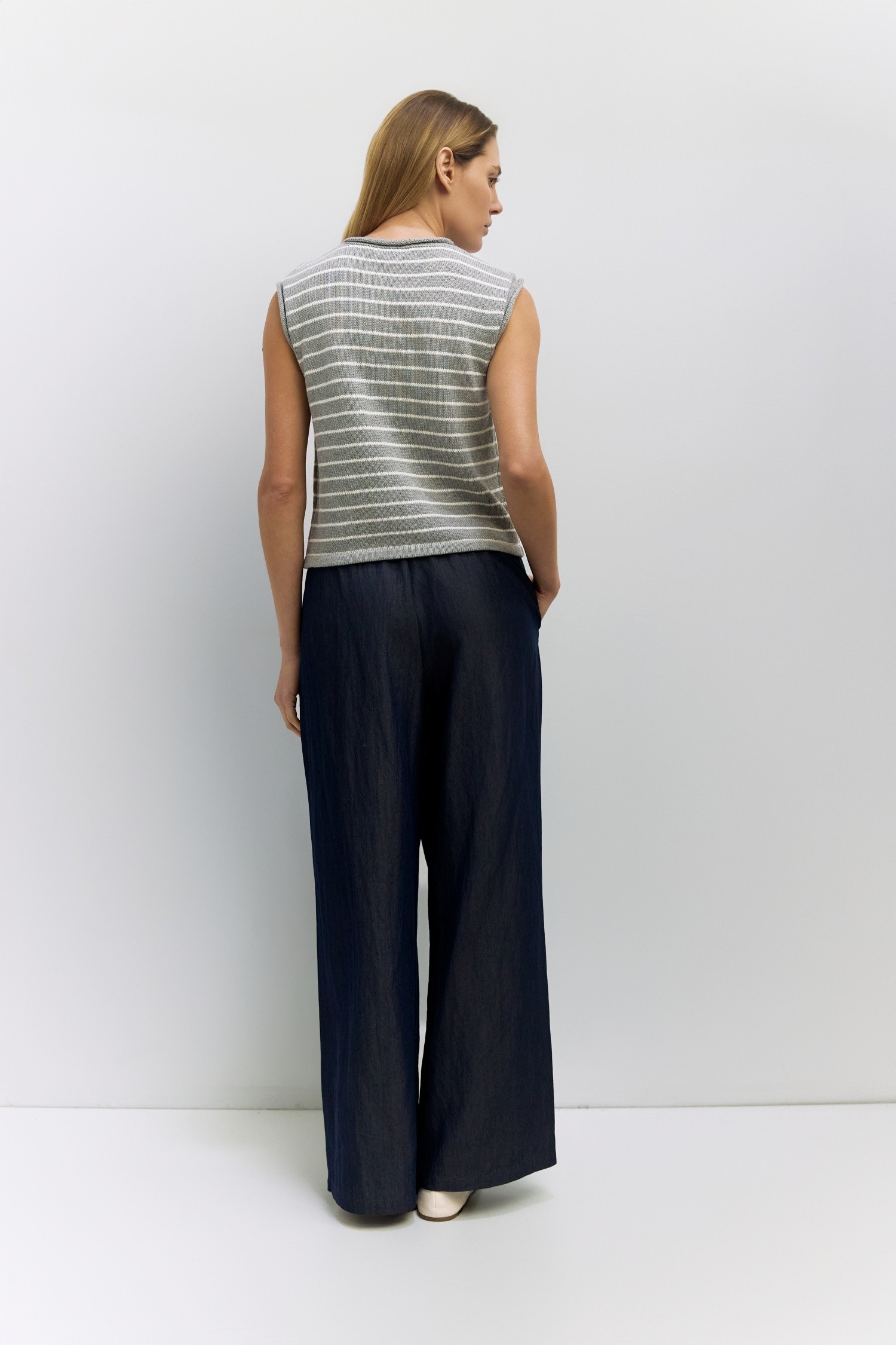 TMR0024-H GREY-IVORY