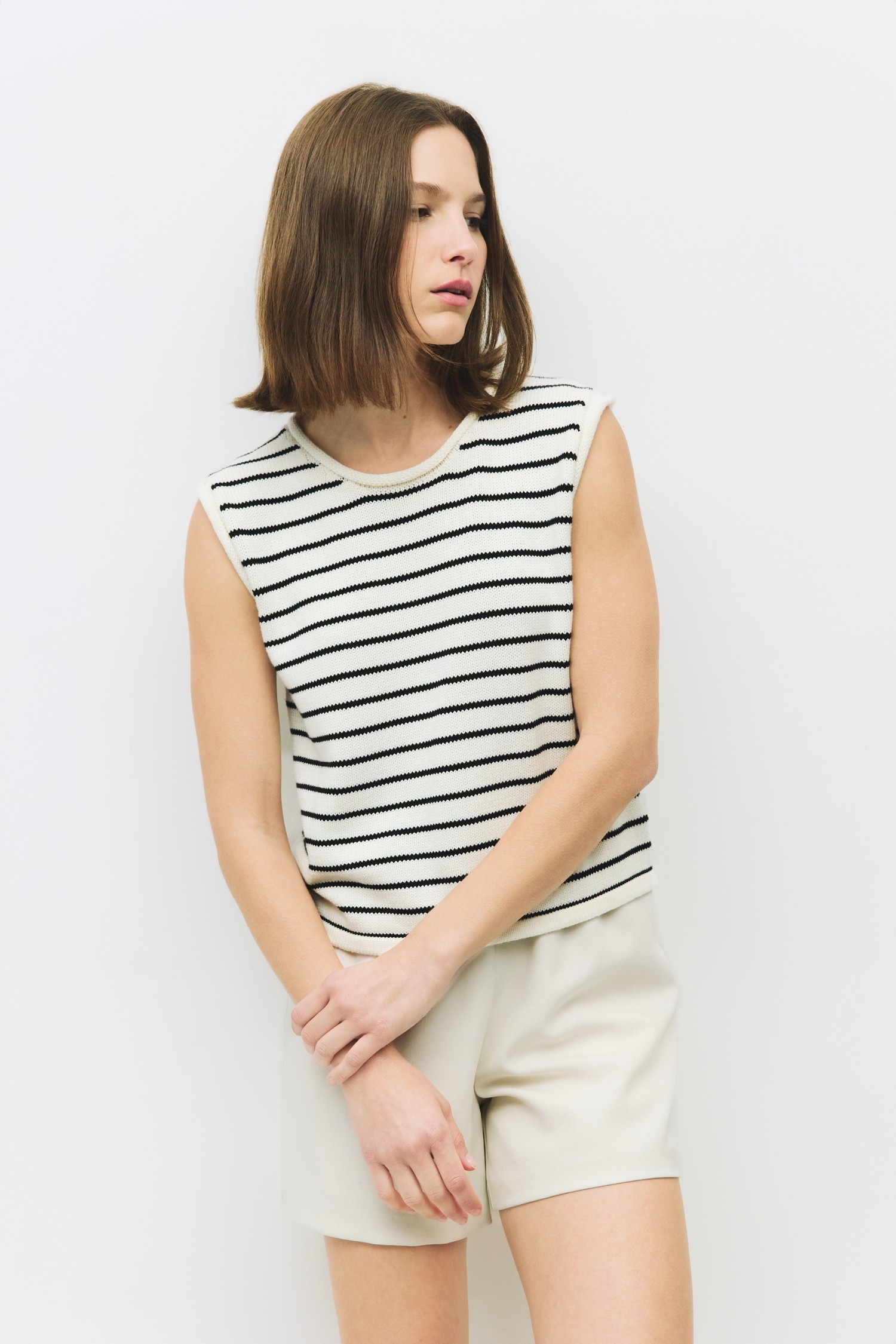 TMR0024-WHITE/BLACK