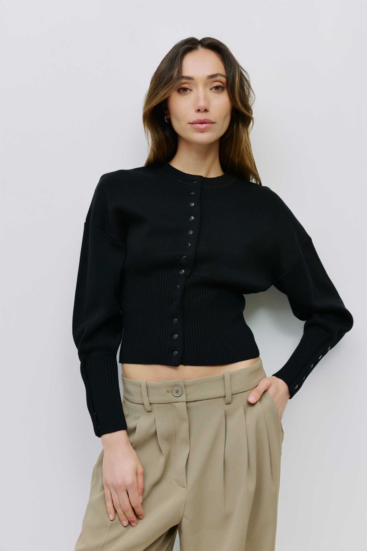 TMR0181.-BLACK