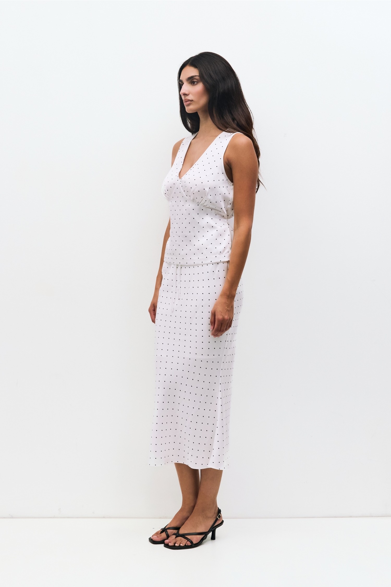 SMR0728-WHITE-BLACK