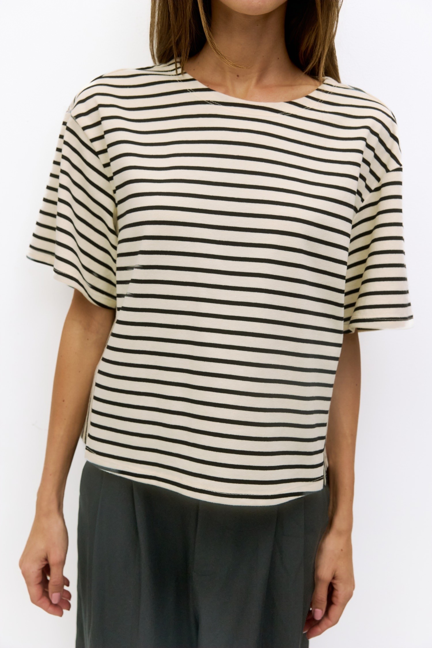 TMR0381-BLACK-WHITE