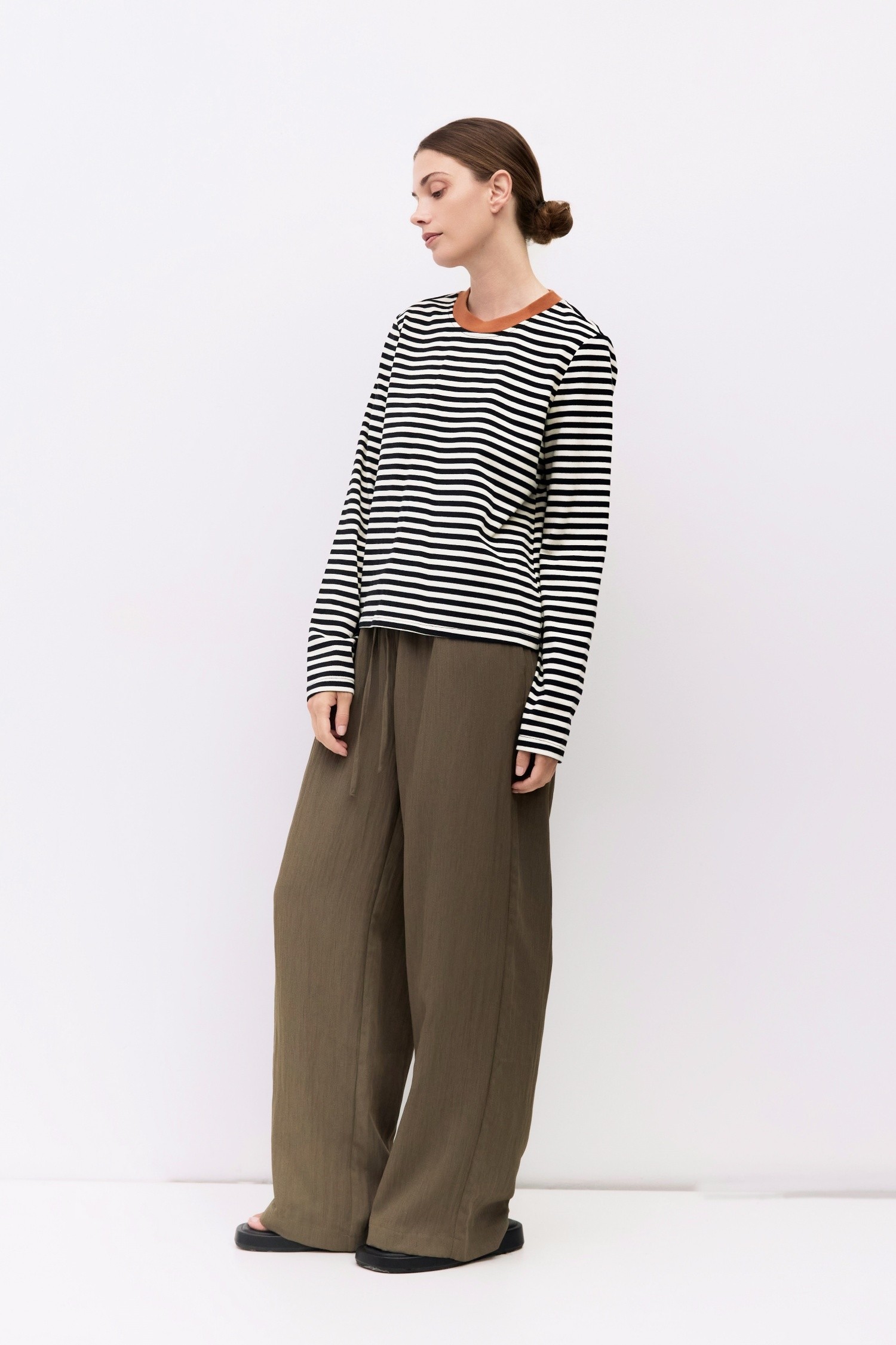TMR0511-BLACK-CREAM