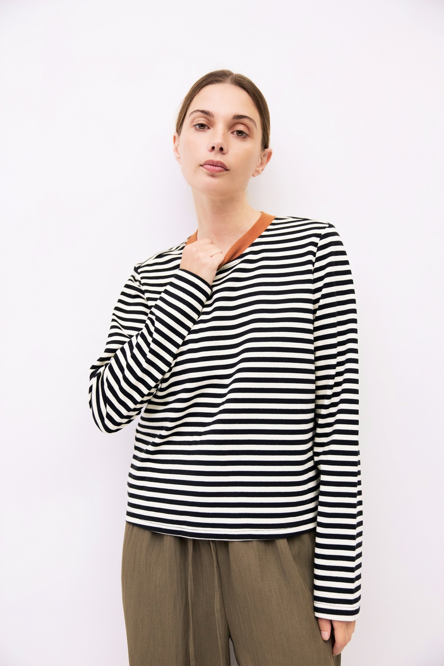 TMR0511-BLACK-CREAM