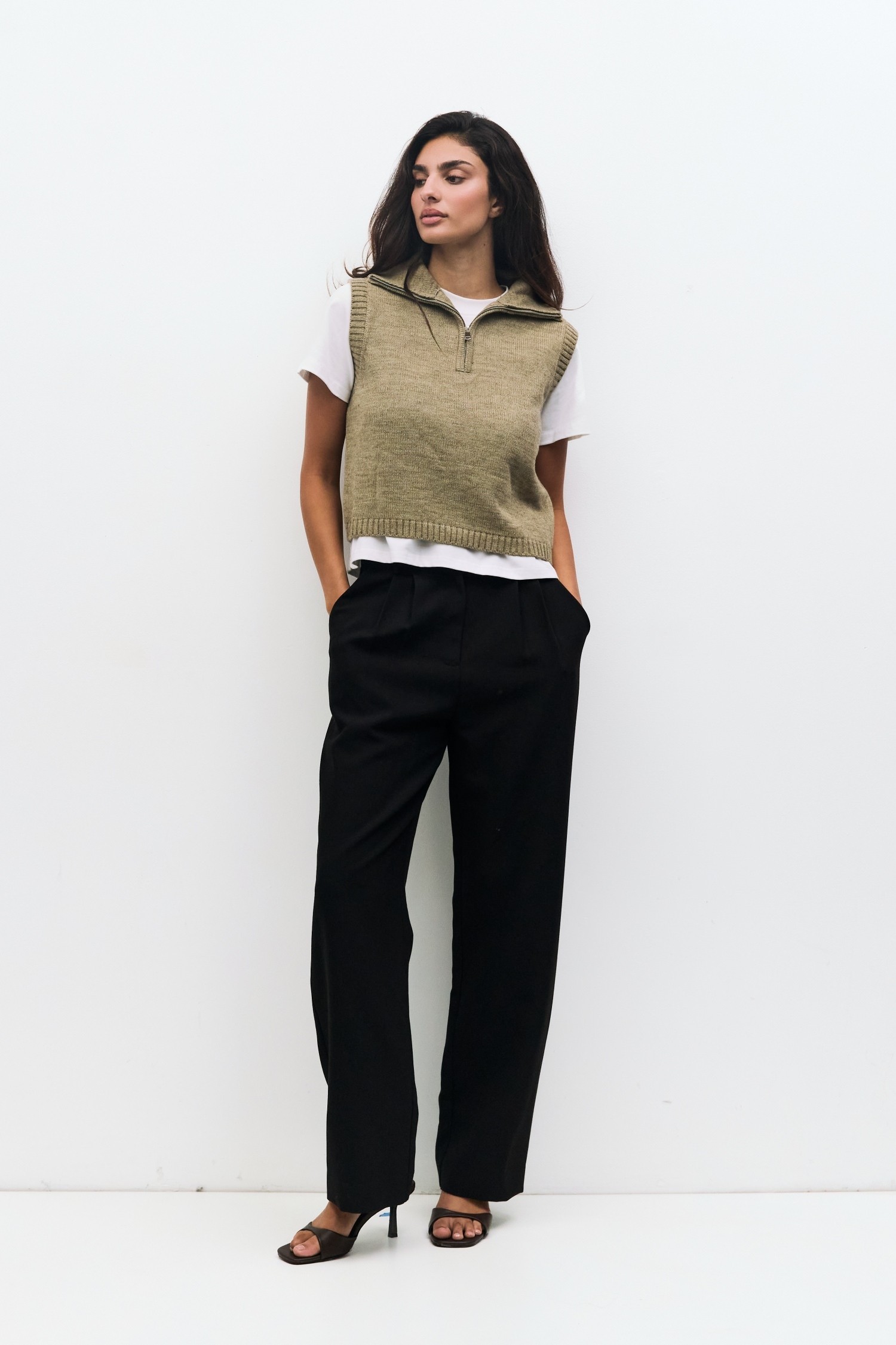 TMR0666-TAUPE