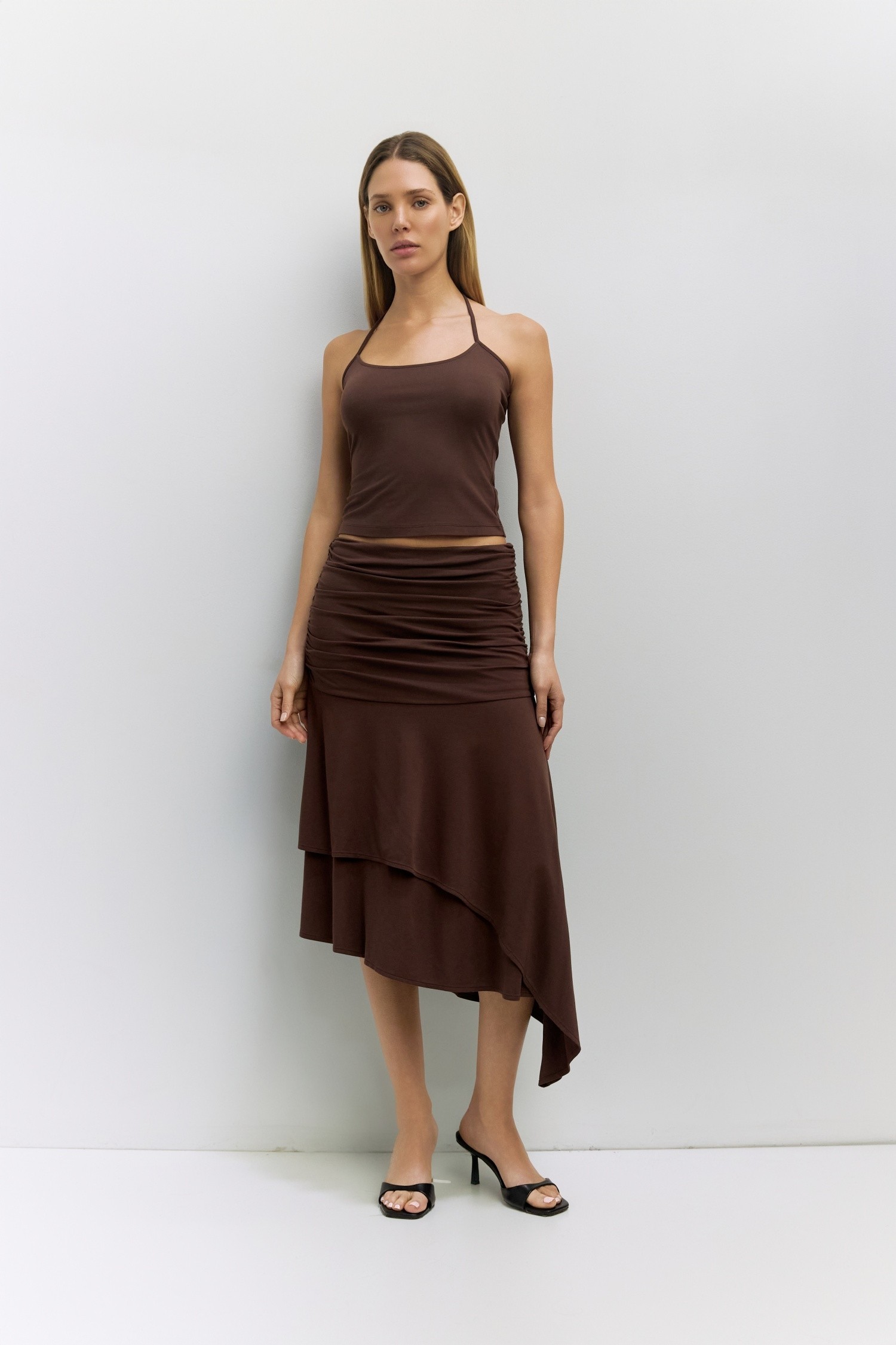 SMR0749-BROWN