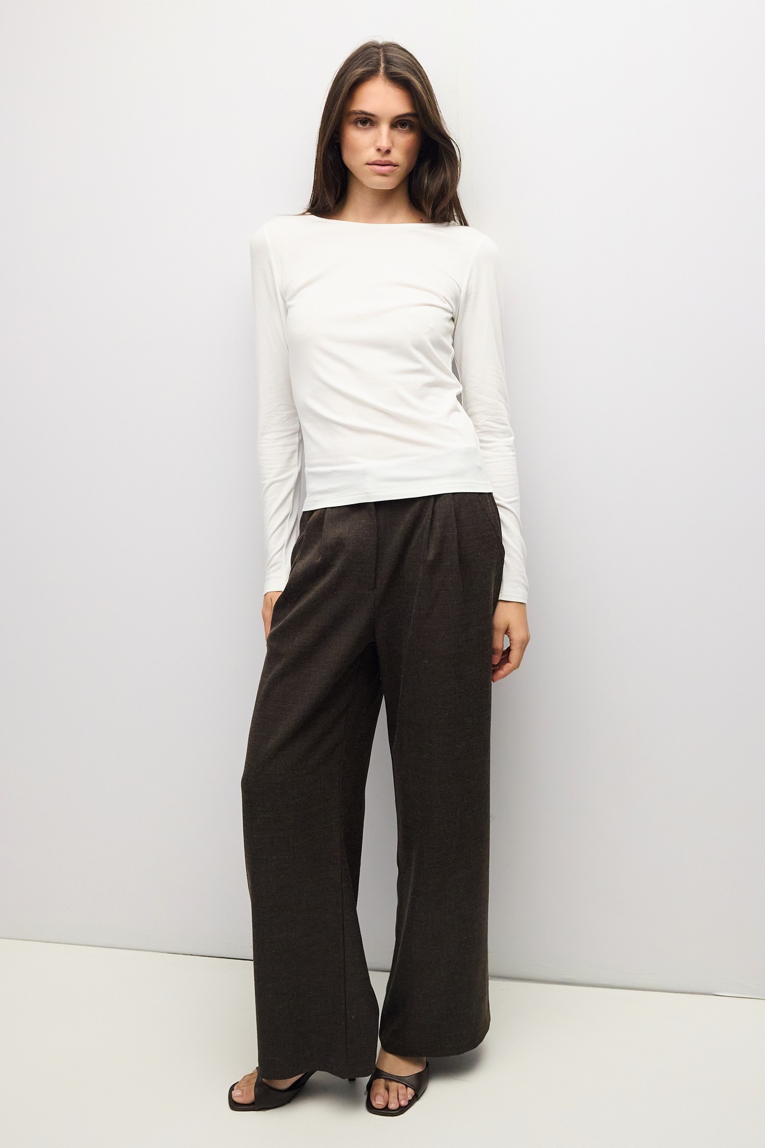 TMR1046-IVORY