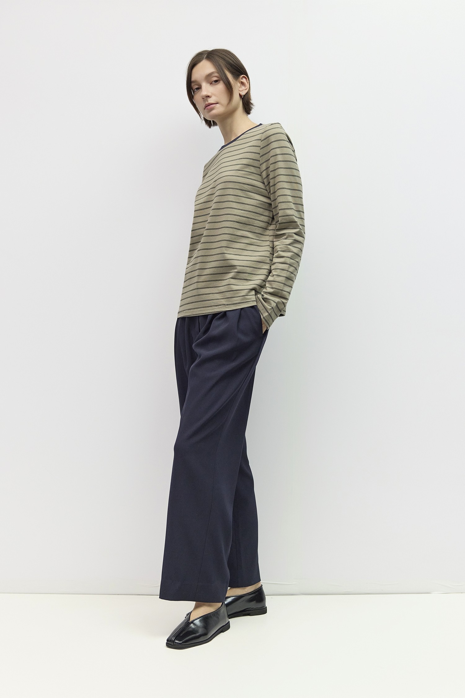 TMR1266-A-OLIVE-NAVY