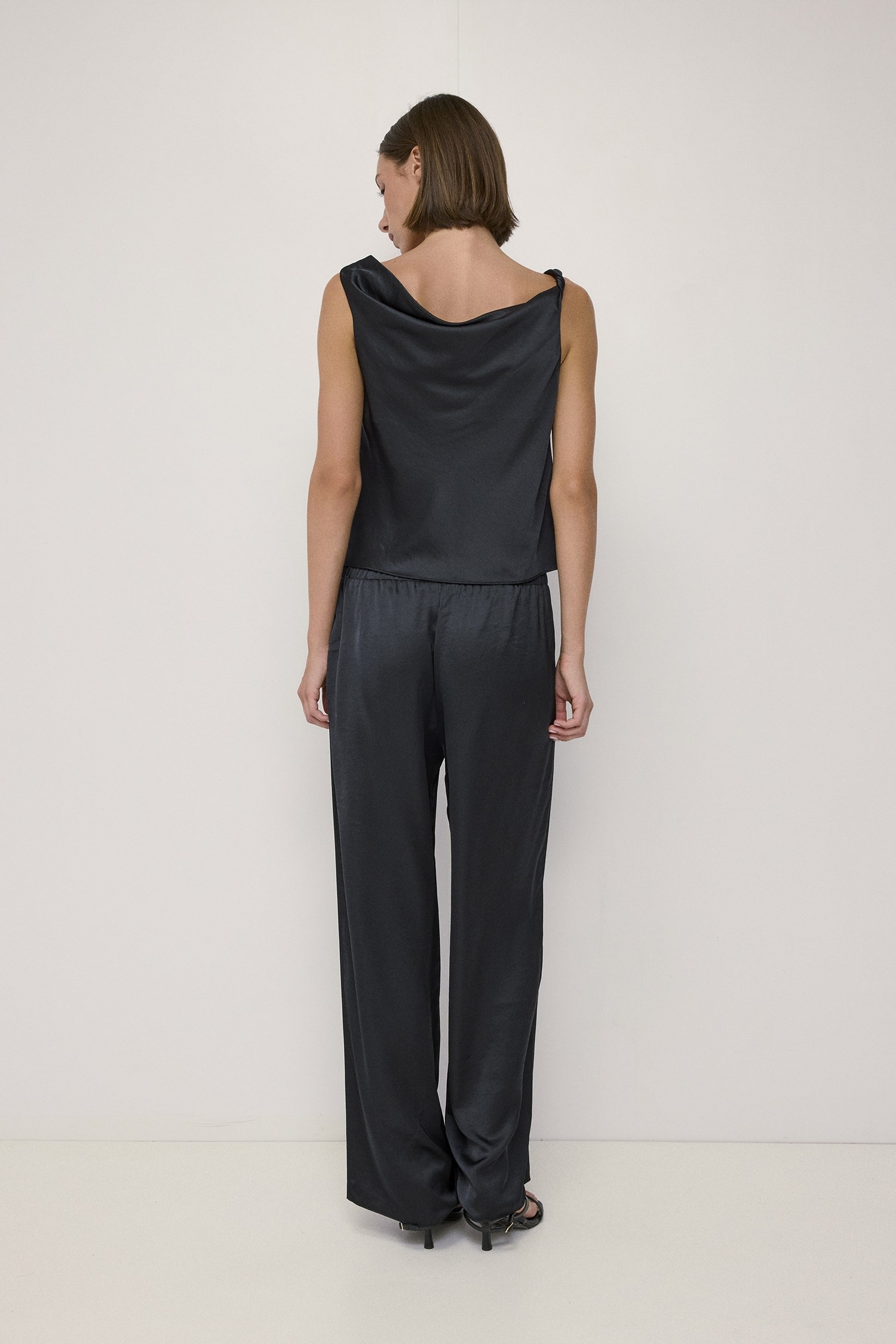 TMR1360-BLACK