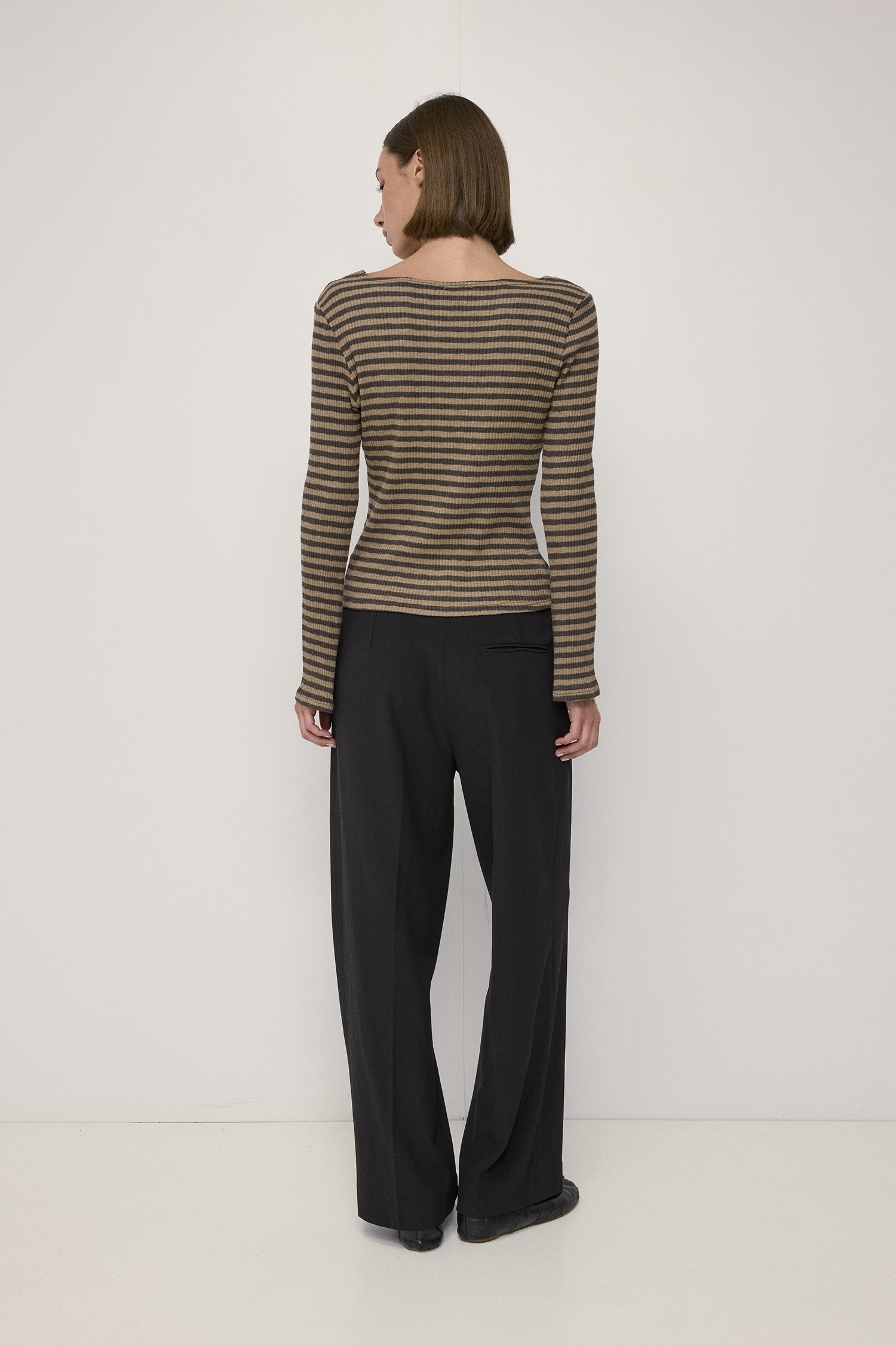 TMR1682-TAUPE-CHARCOAL