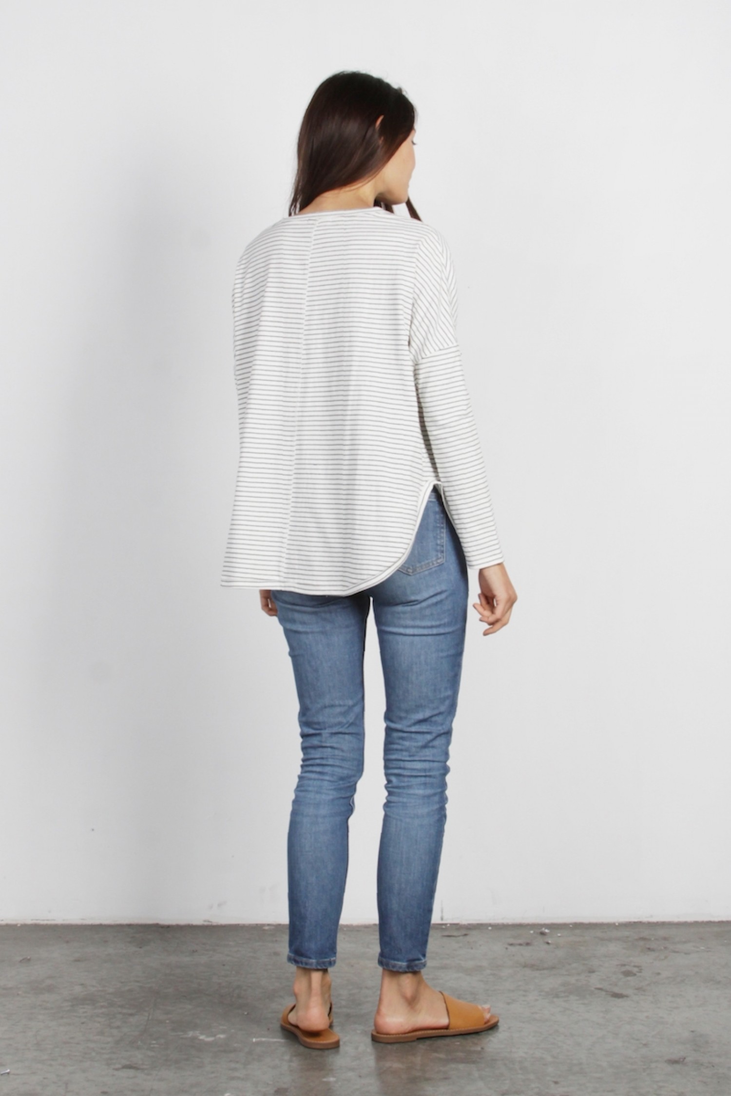 TR2227-WHITE-BLACK